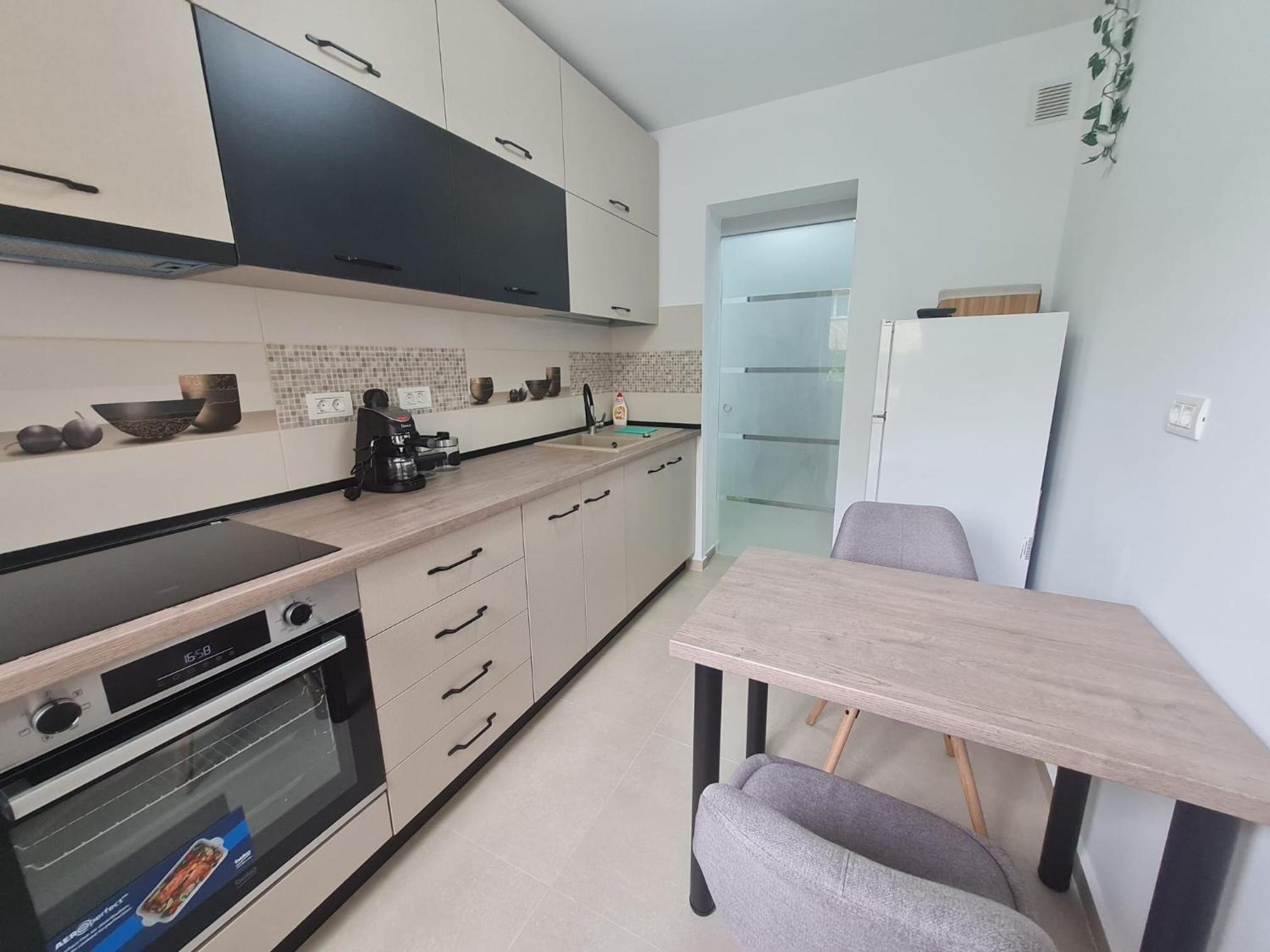 Apartament modern Metrou Titan - Miniș