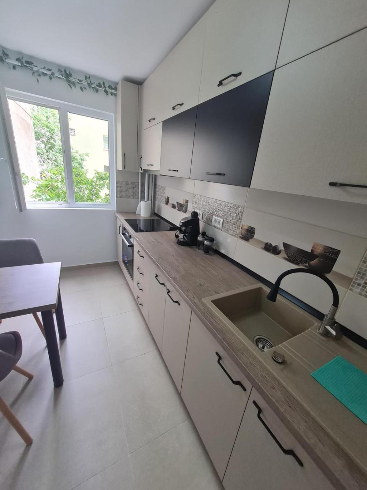Apartament modern Metrou Titan - Miniș