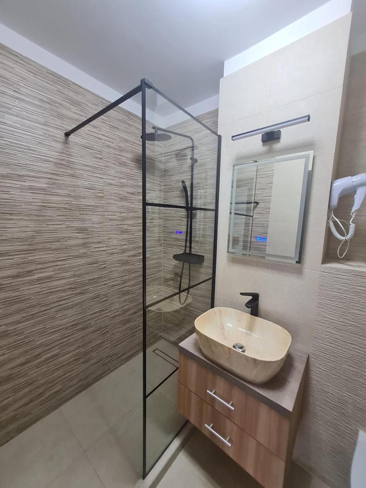Apartament modern Metrou Titan - Miniș