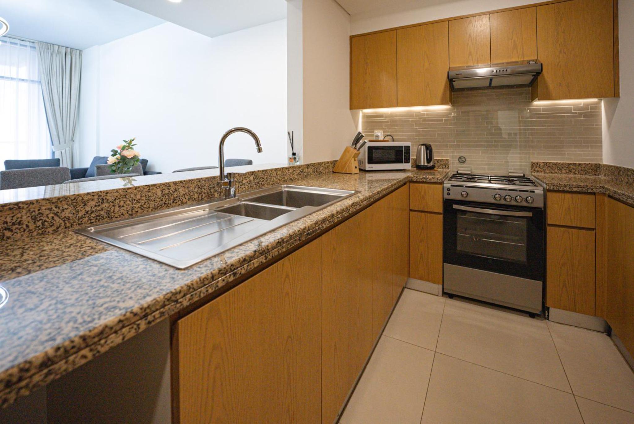 Luxury 2bdr apartment with Burj views & resort amenities