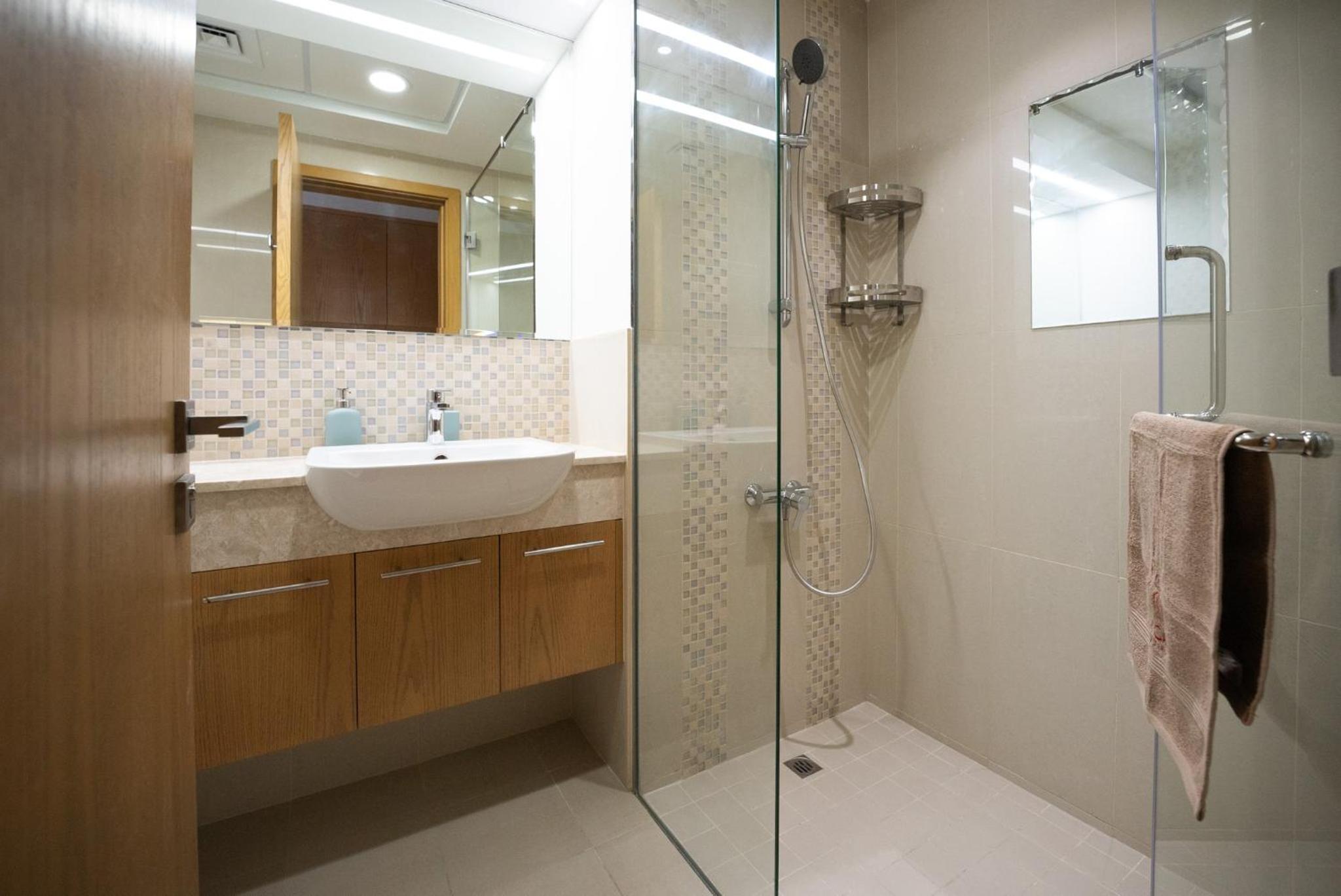 Luxury 2bdr apartment with Burj views & resort amenities