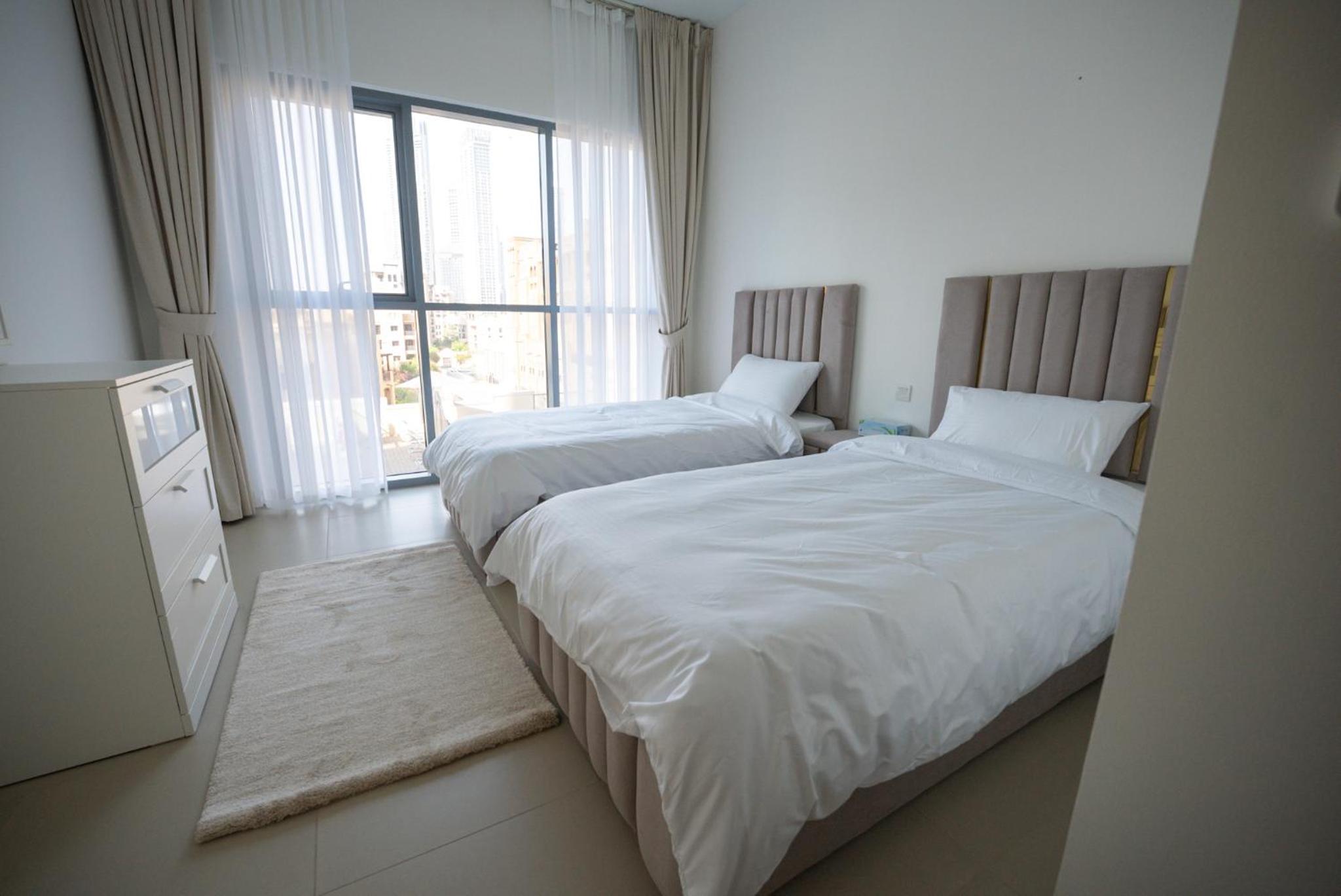 Luxury 2bdr apartment with Burj views & resort amenities
