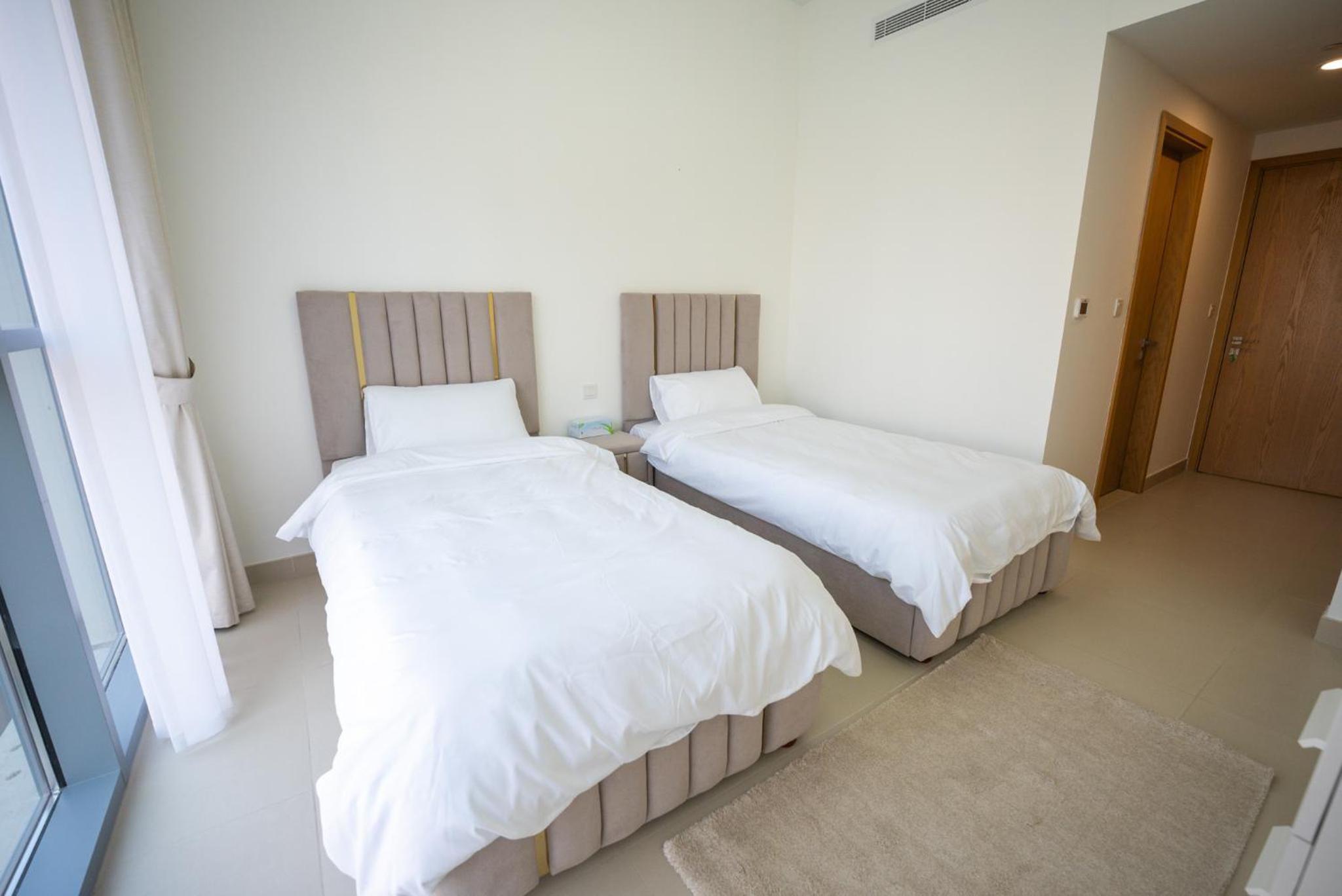 Luxury 2bdr apartment with Burj views & resort amenities