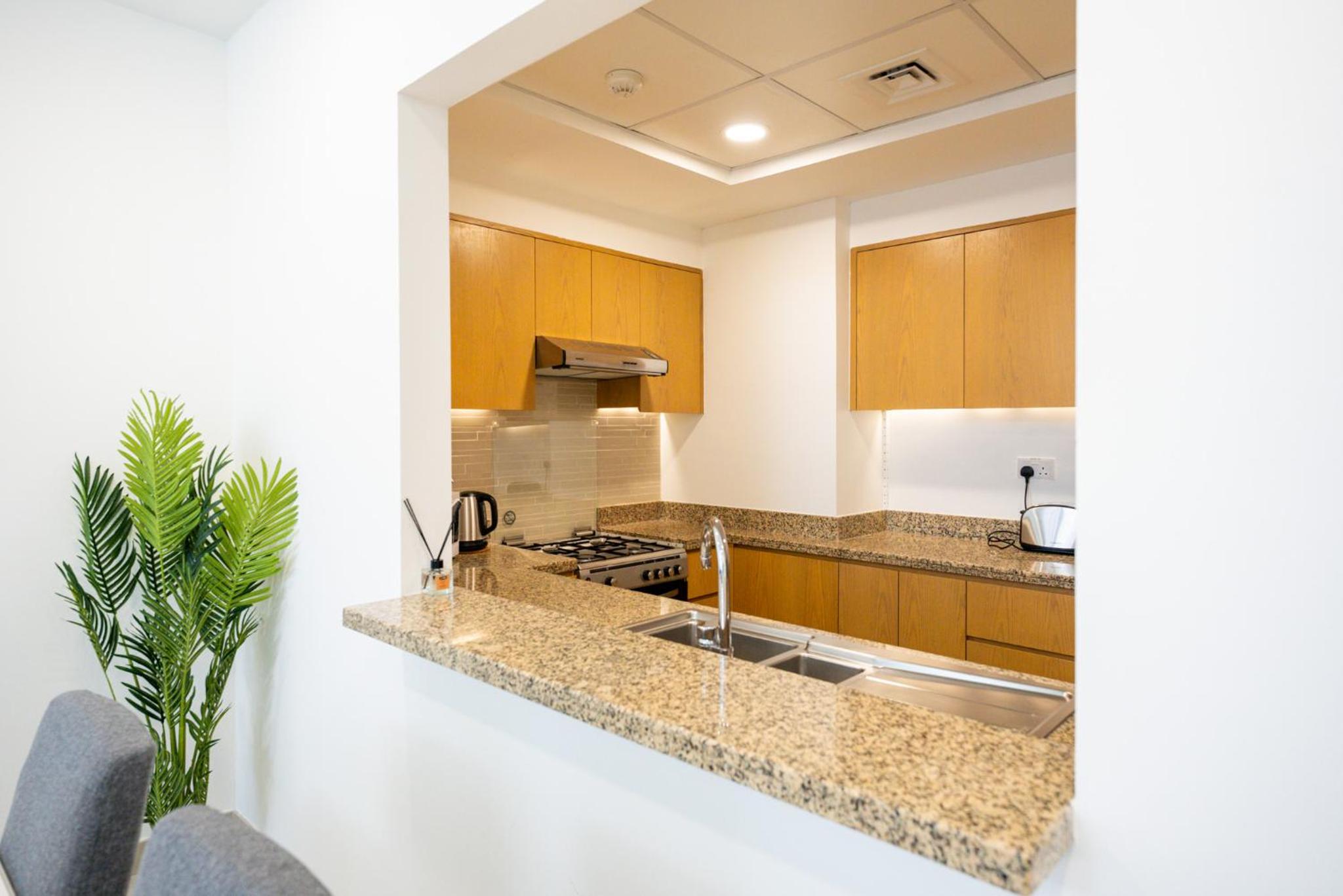 Luxury 2bdr apartment with Burj views & resort amenities