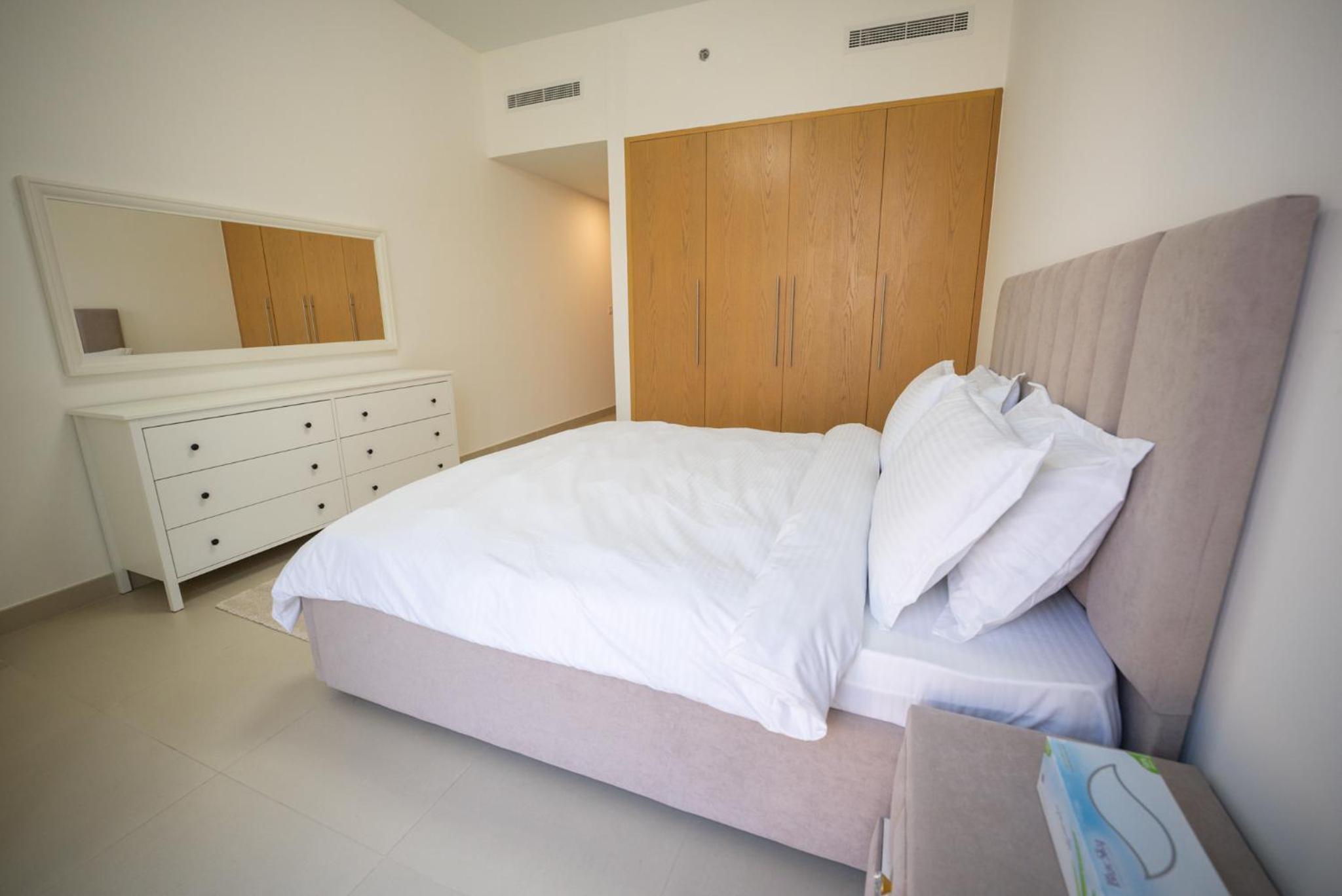 Luxury 2bdr apartment with Burj views & resort amenities