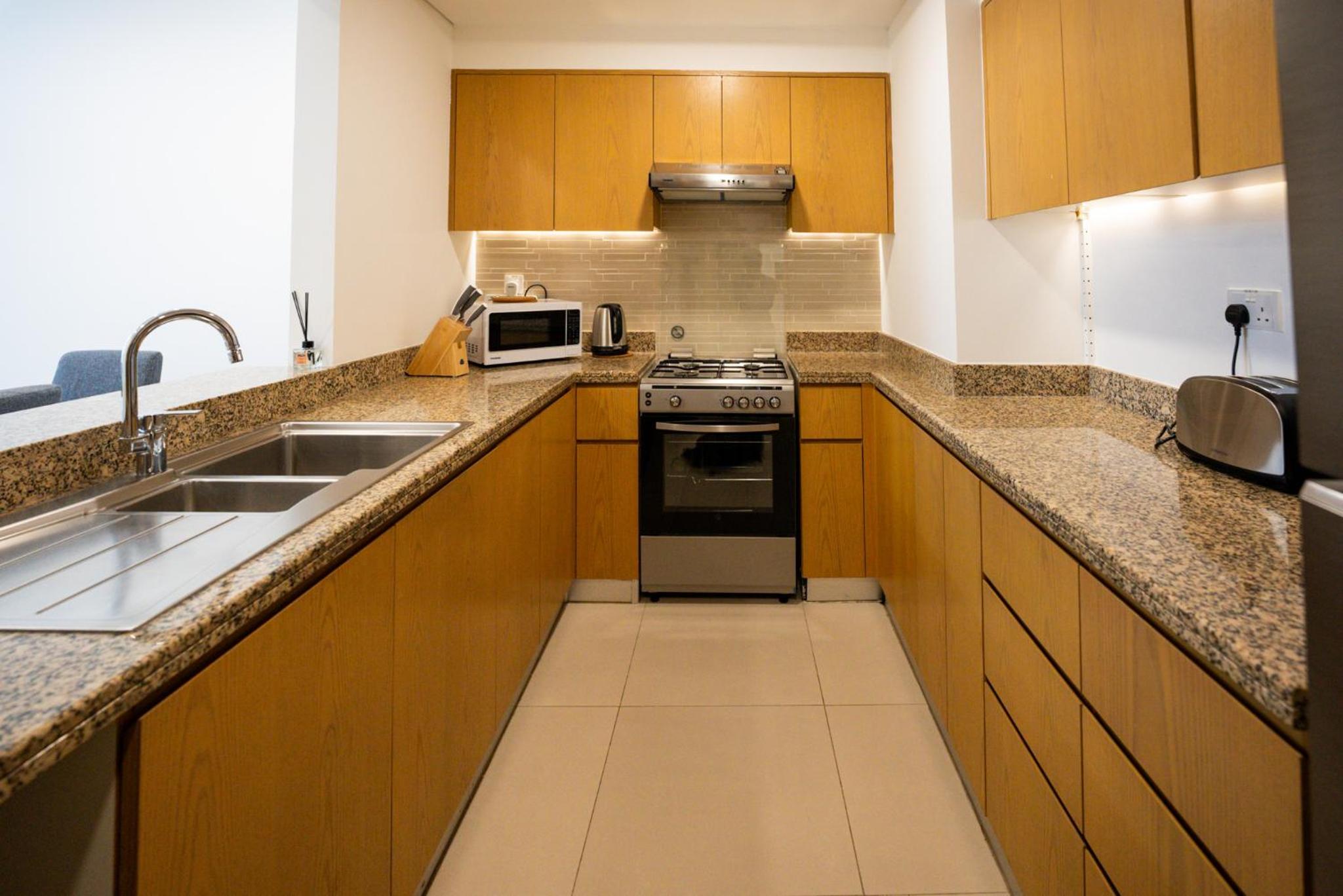 Luxury 2bdr apartment with Burj views & resort amenities