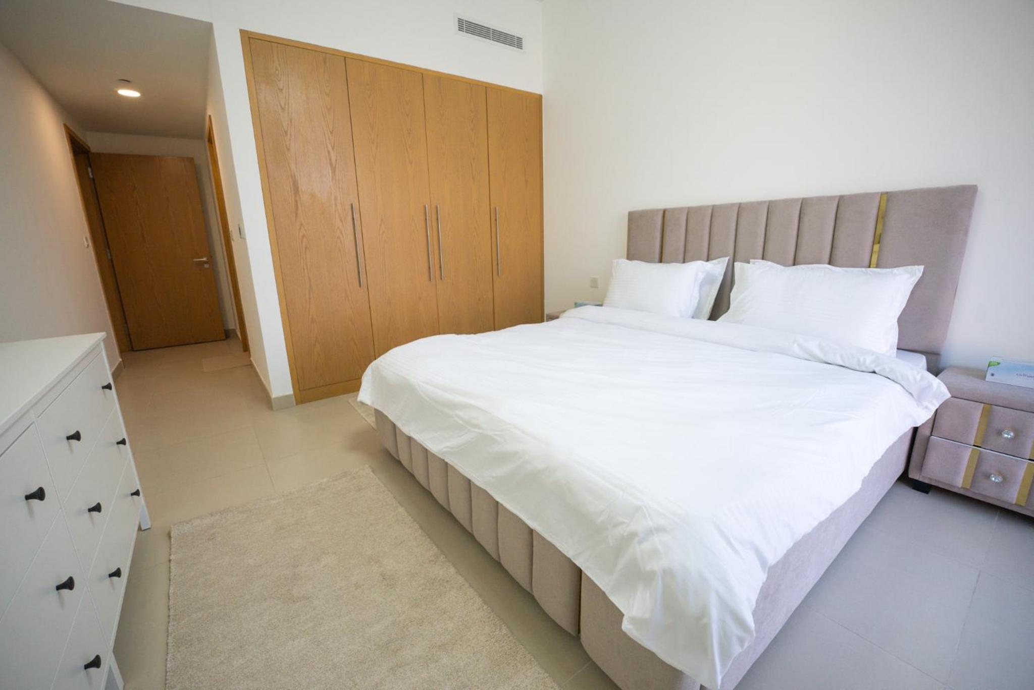 Luxury 2bdr apartment with Burj views & resort amenities