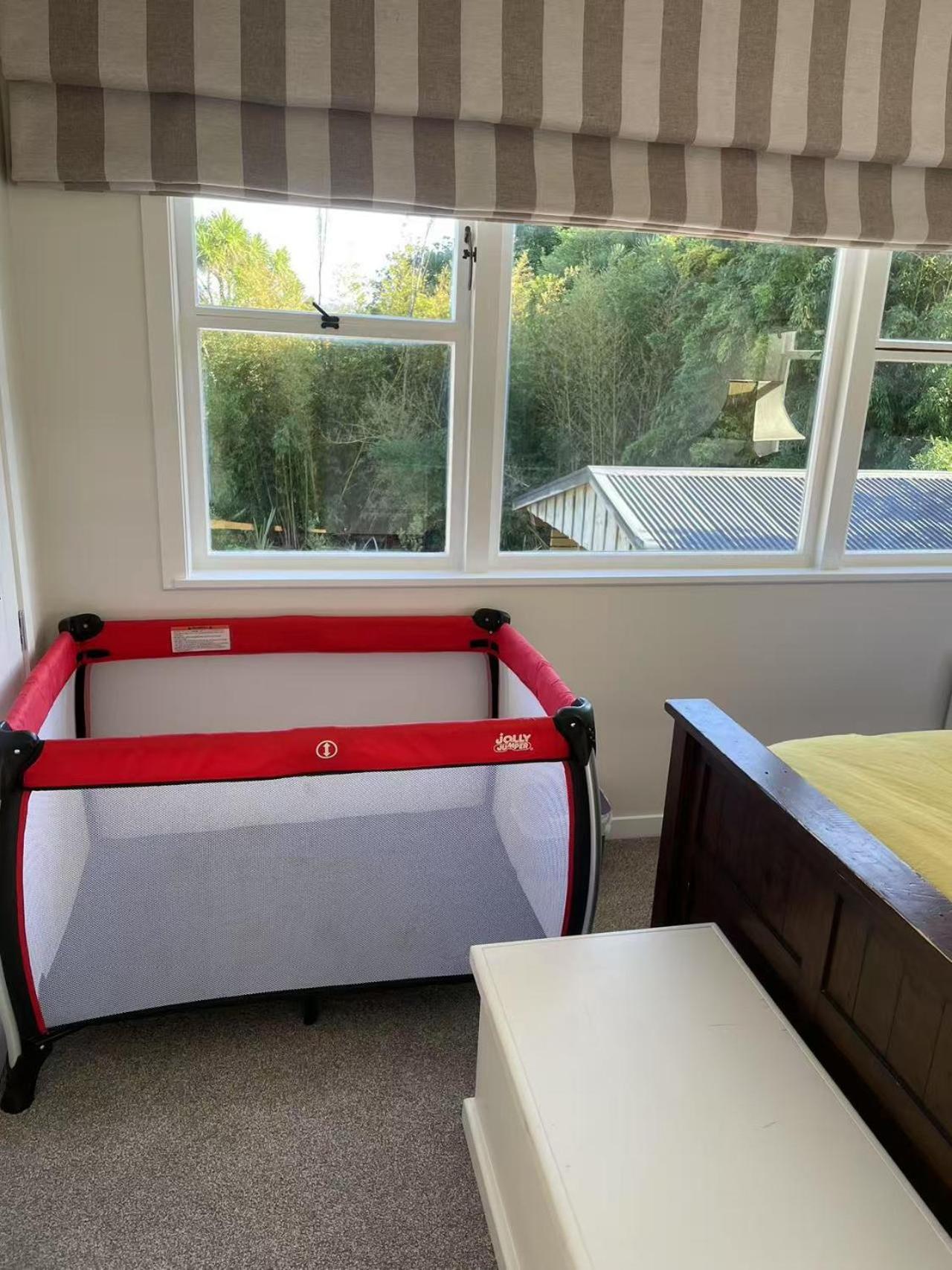 Most Peaceful & Private City Retreat - New AC - CBD 12 KMs & Airport 17KMs Away