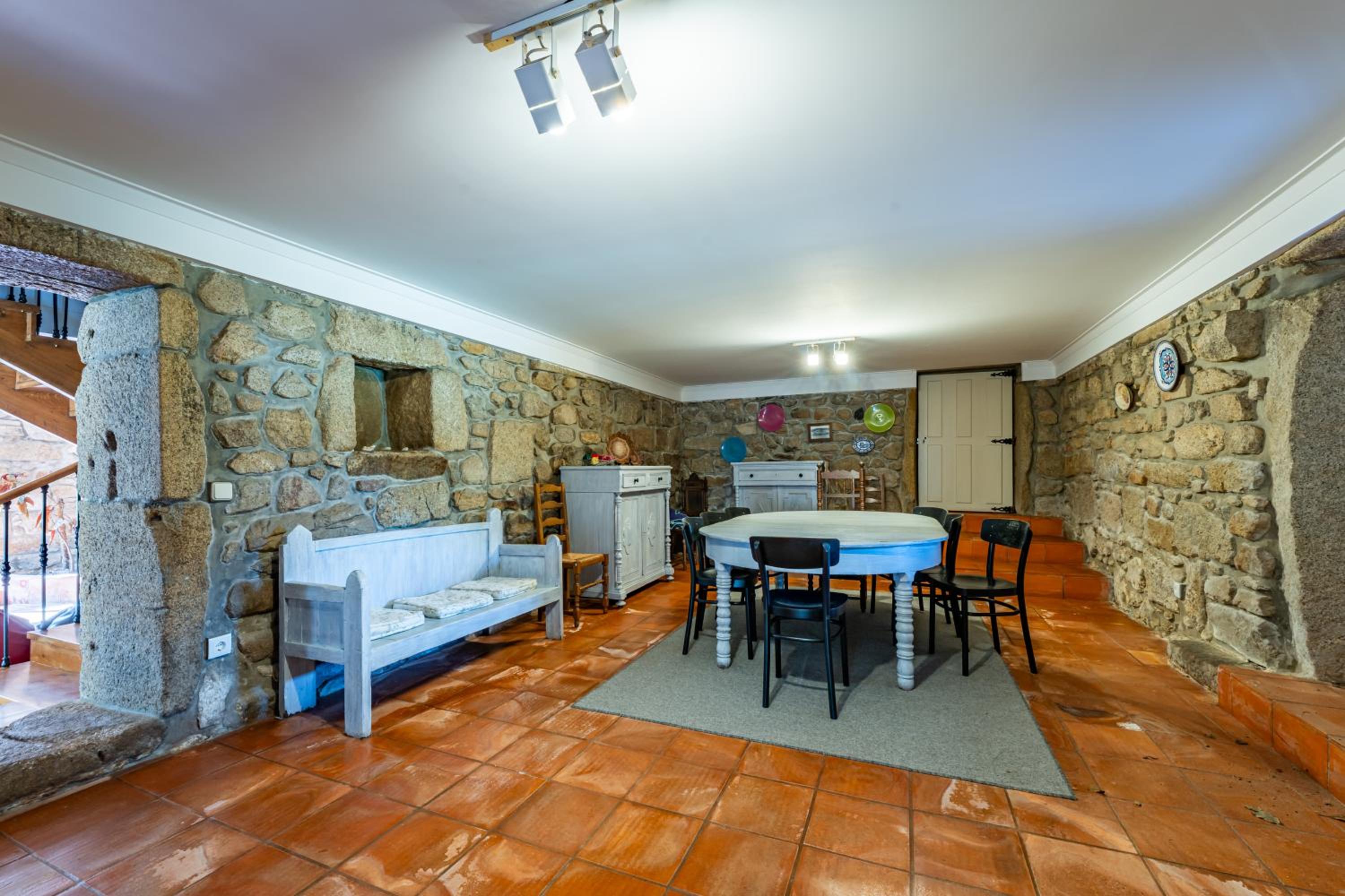 Casa das Pintoras Garden and Pool
