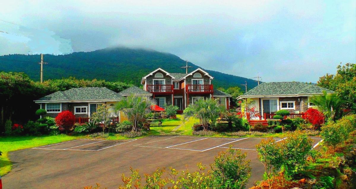 Jubilee Chalet