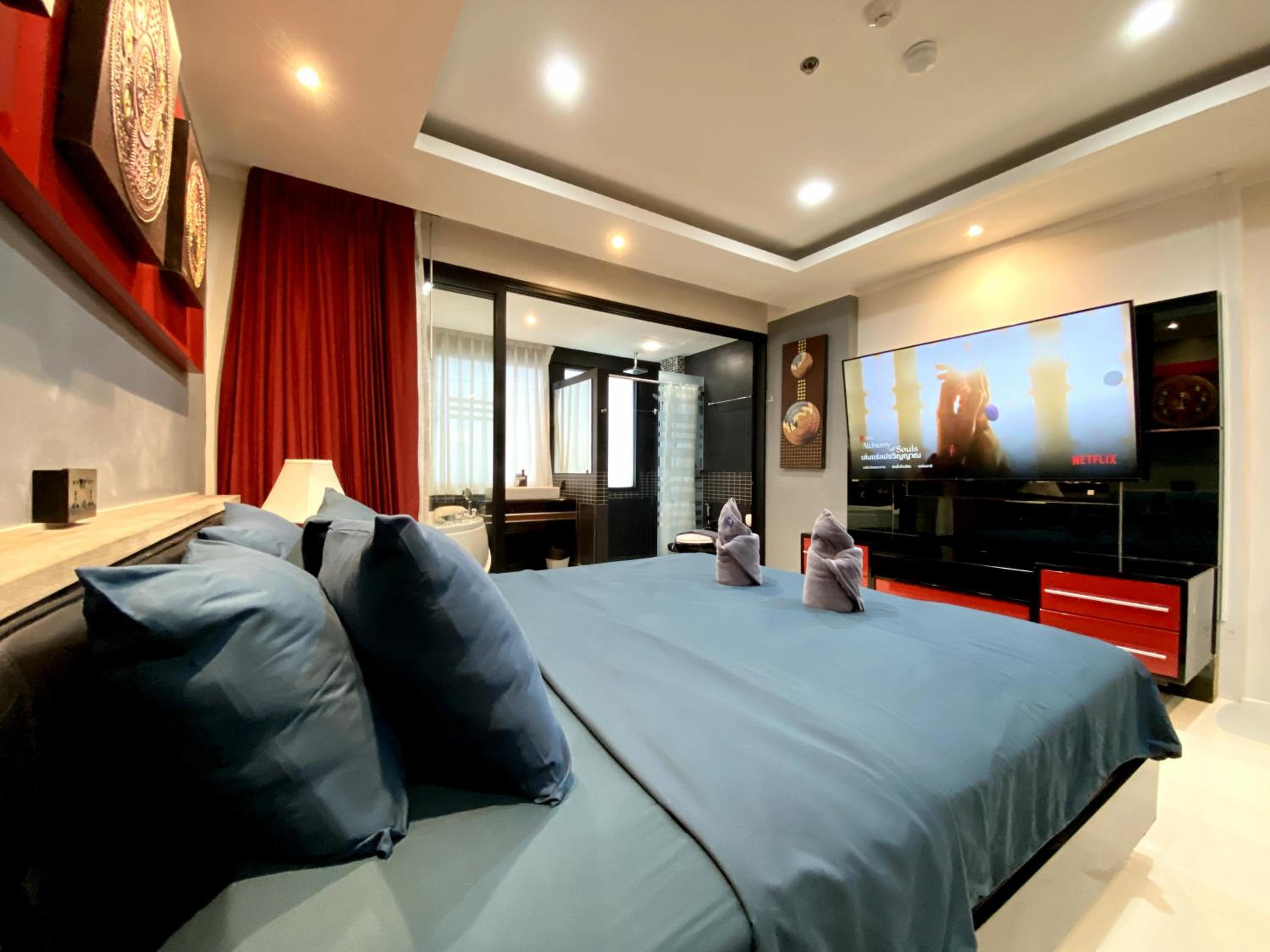 Patong - Studio Condo - Absolute Bangla Unit