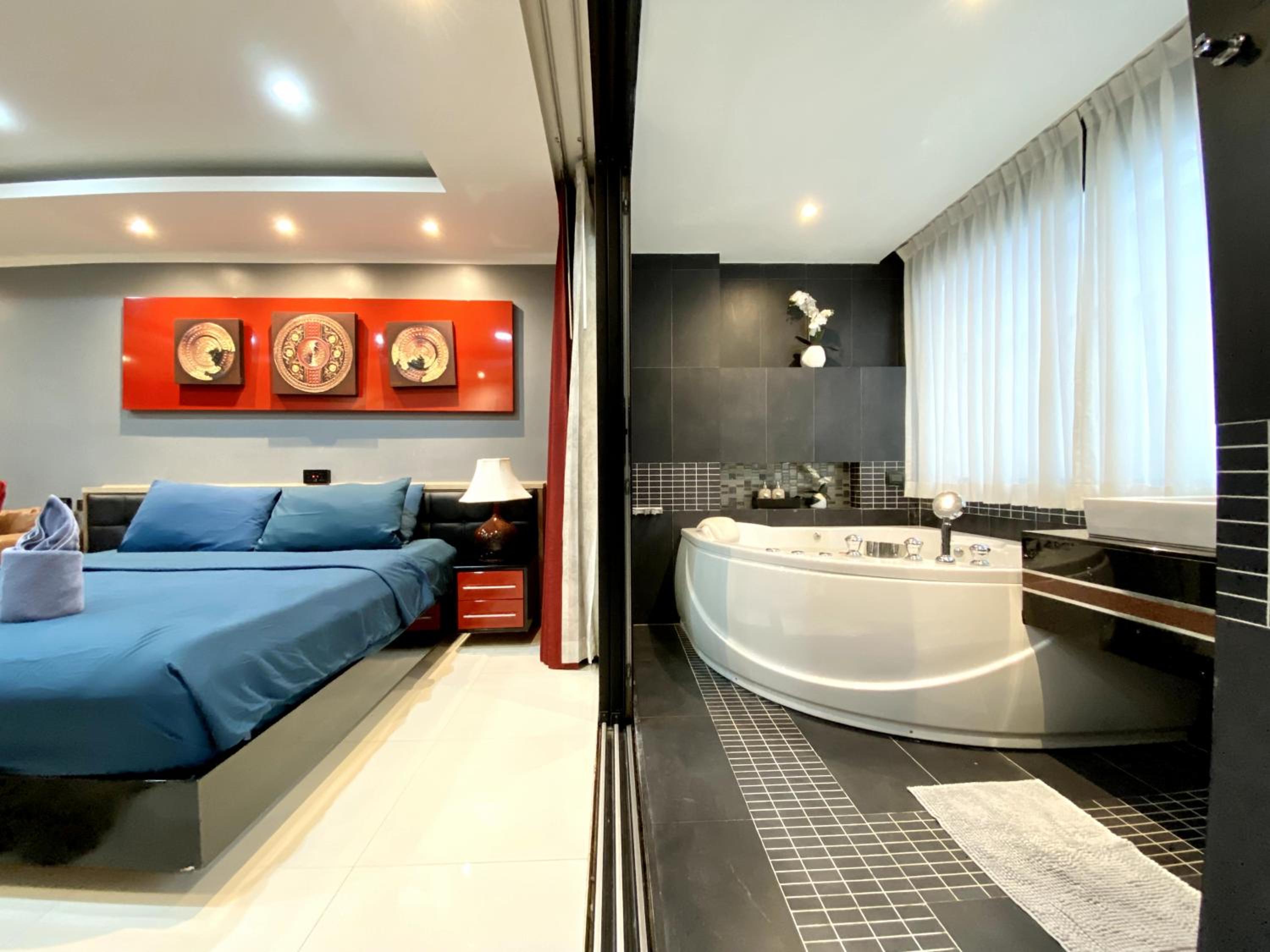 Patong - Studio Condo - Absolute Bangla Unit