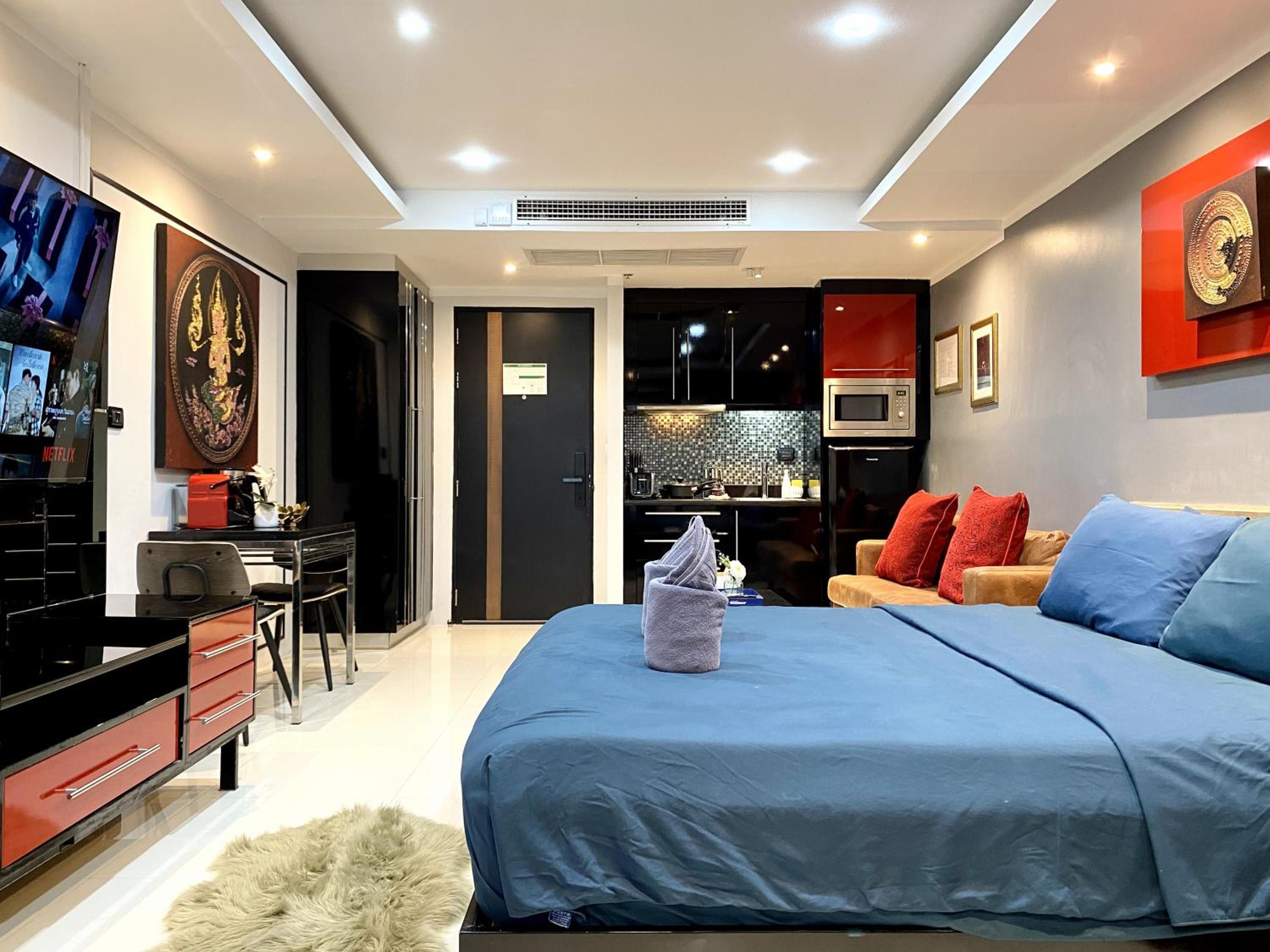 Patong - Studio Condo - Absolute Bangla Unit