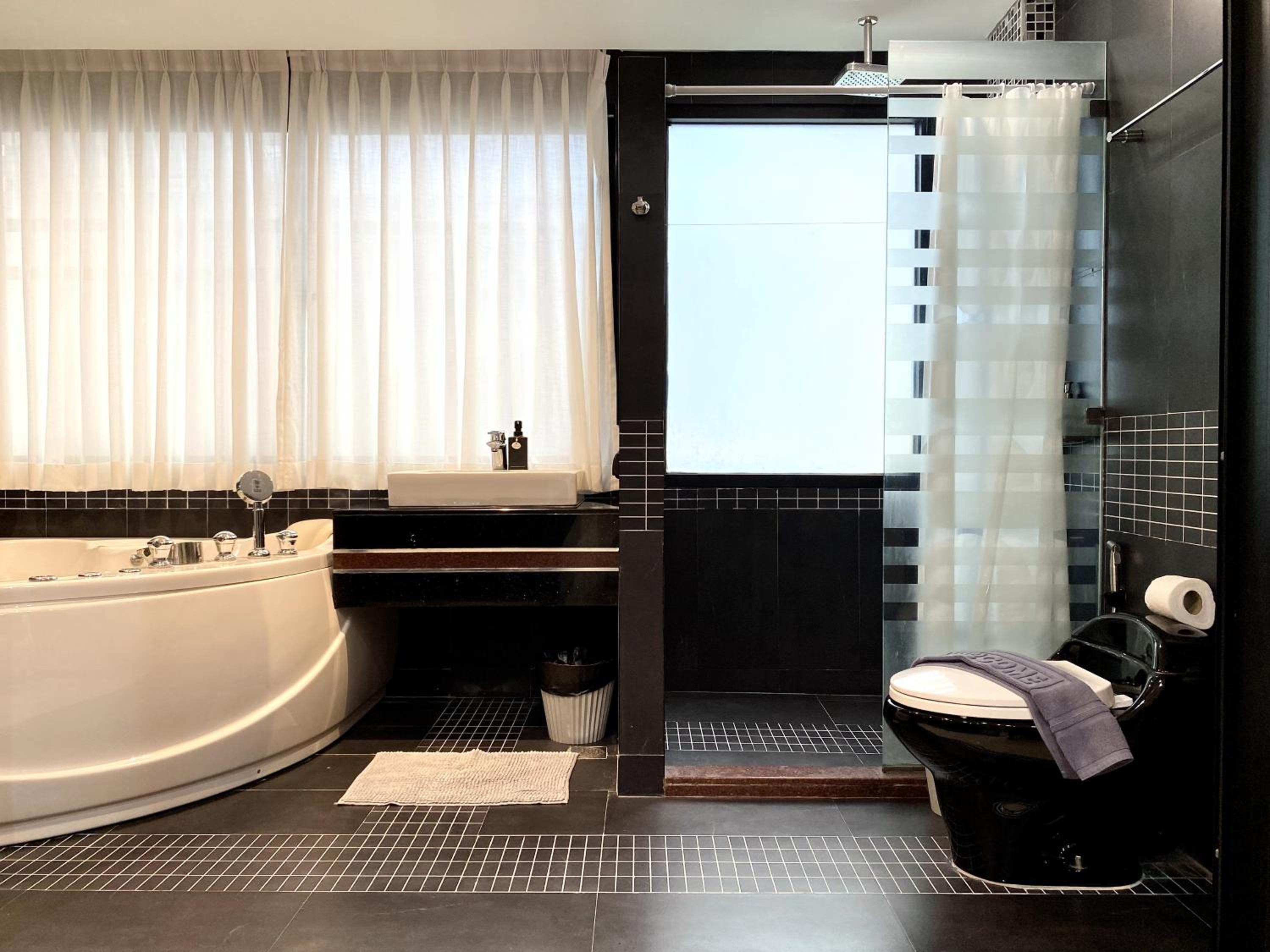 Patong - Studio Condo - Absolute Bangla Unit