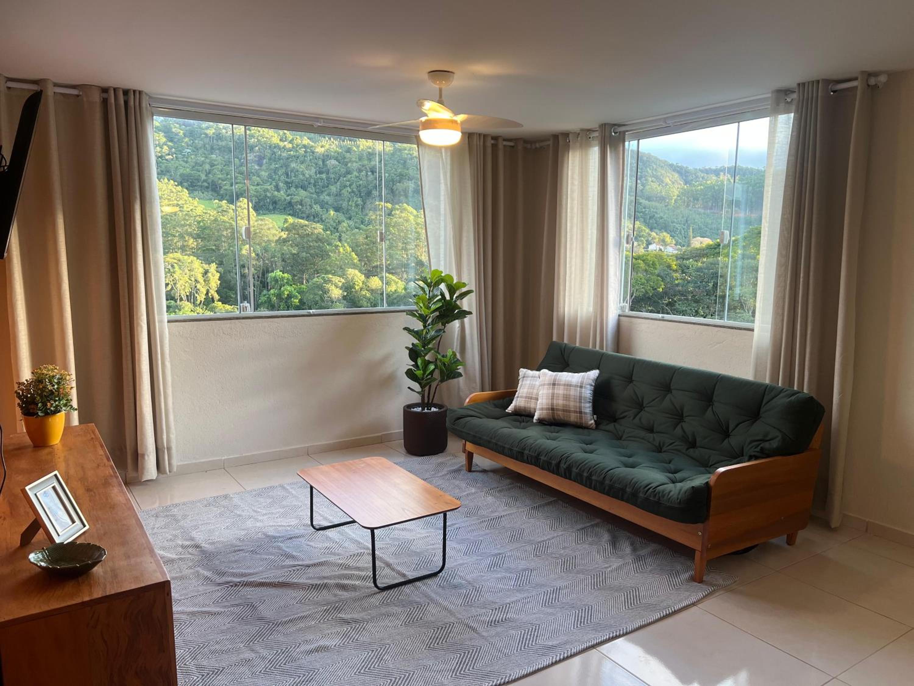 Apartamento novinho e aconchegante em Santa Teresa-ES, próximo da rua de lazer e parque de exposições