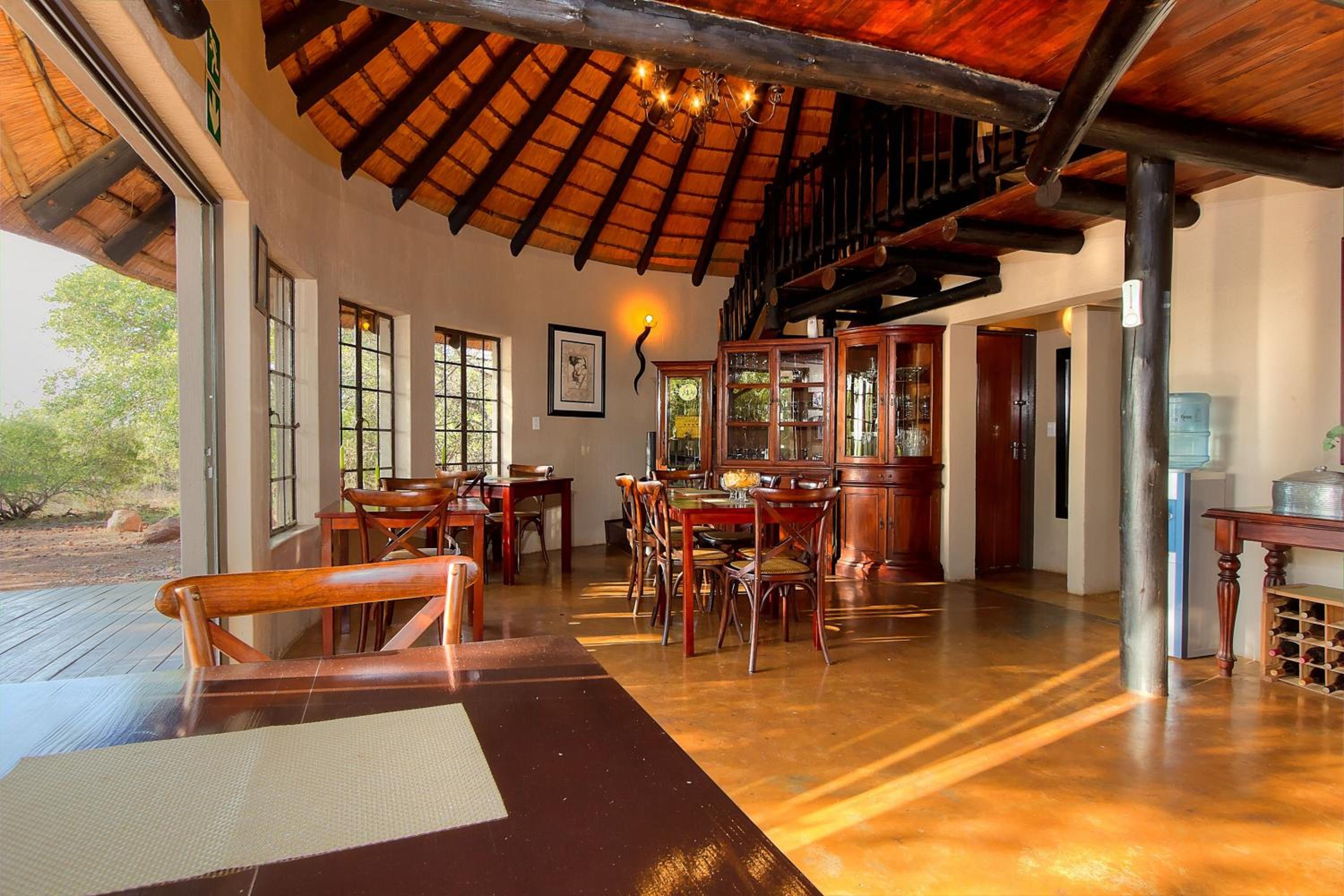 Mvuradona Safari Lodge