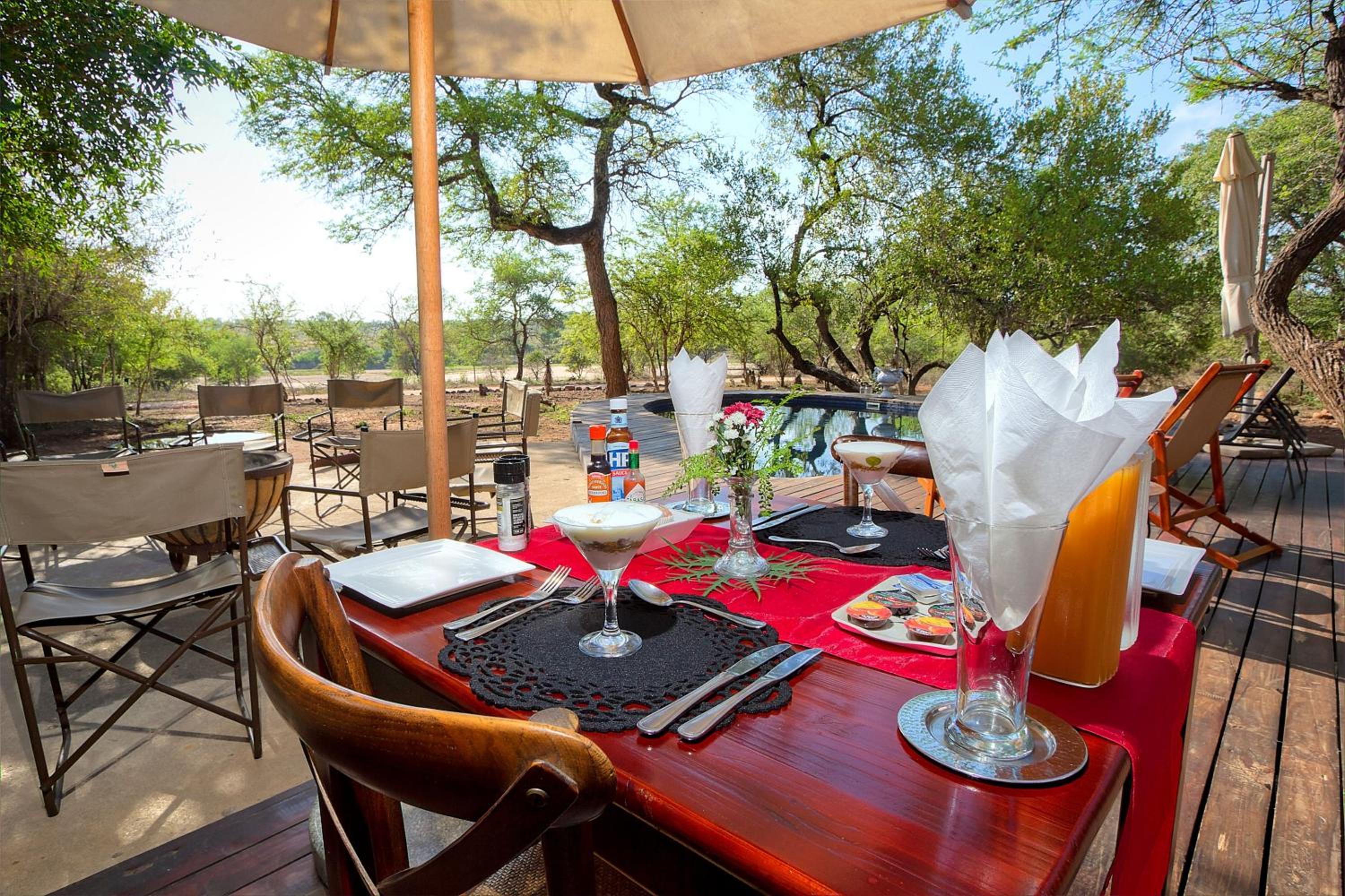 Mvuradona Safari Lodge