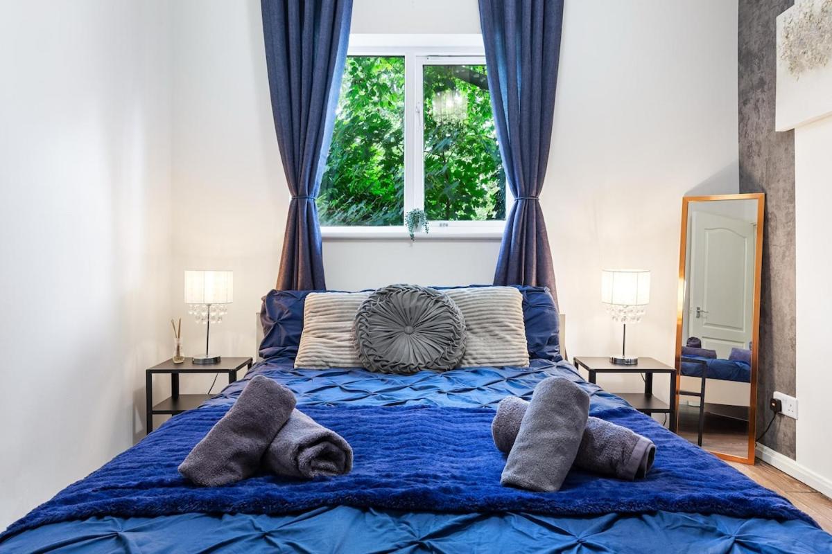 Bright modern Flat near tower bridge