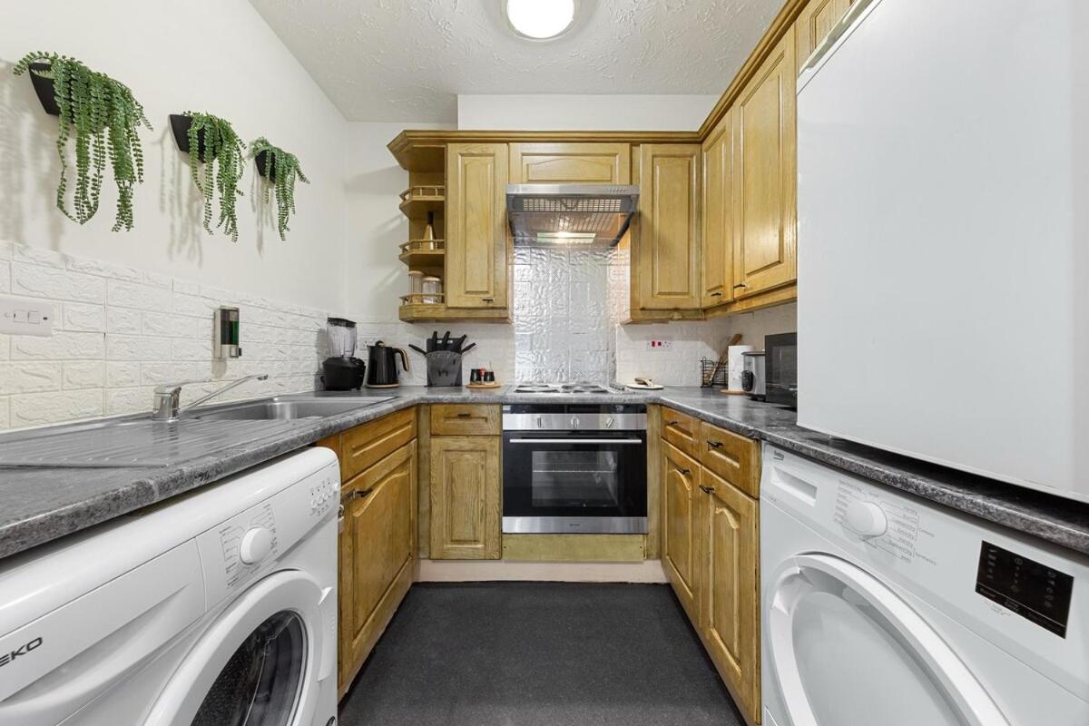 Bright modern Flat near tower bridge