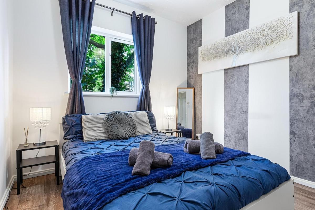 Bright modern Flat near tower bridge