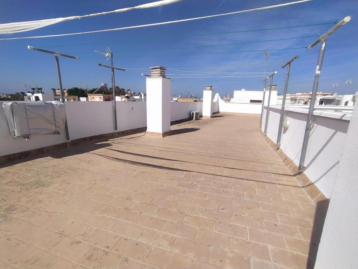 Apto cerca de playa Regla con garaje