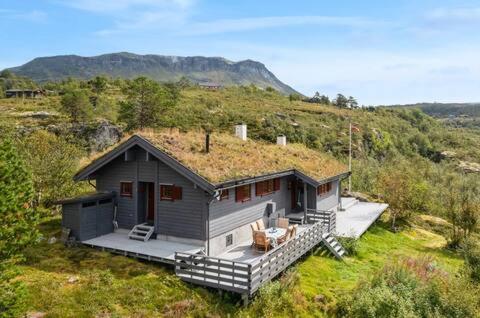 Guest favorite - 5 mins from Vøringsfossen