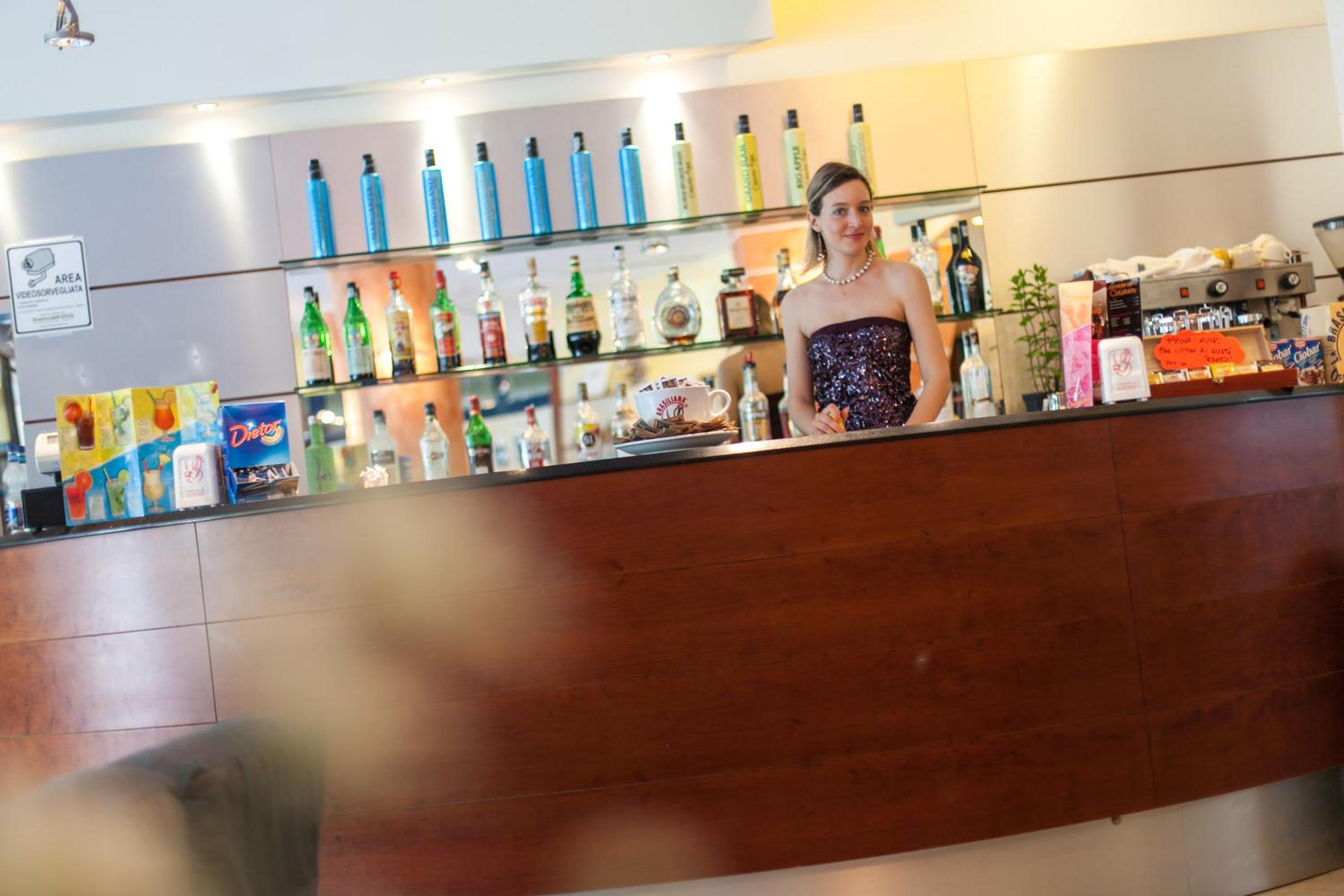 bar