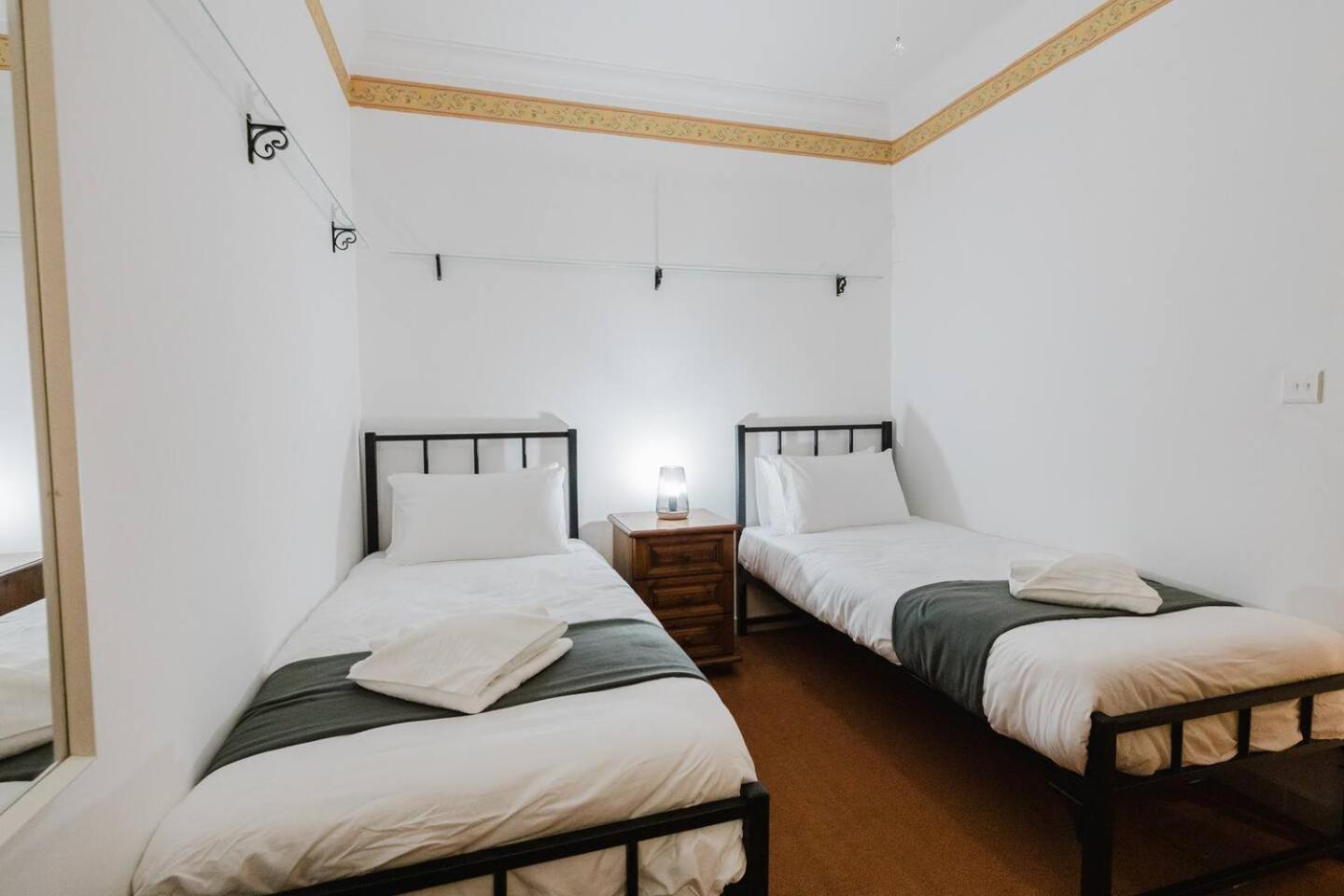 Ghadira Bay 3BED right next to beach! by Homely