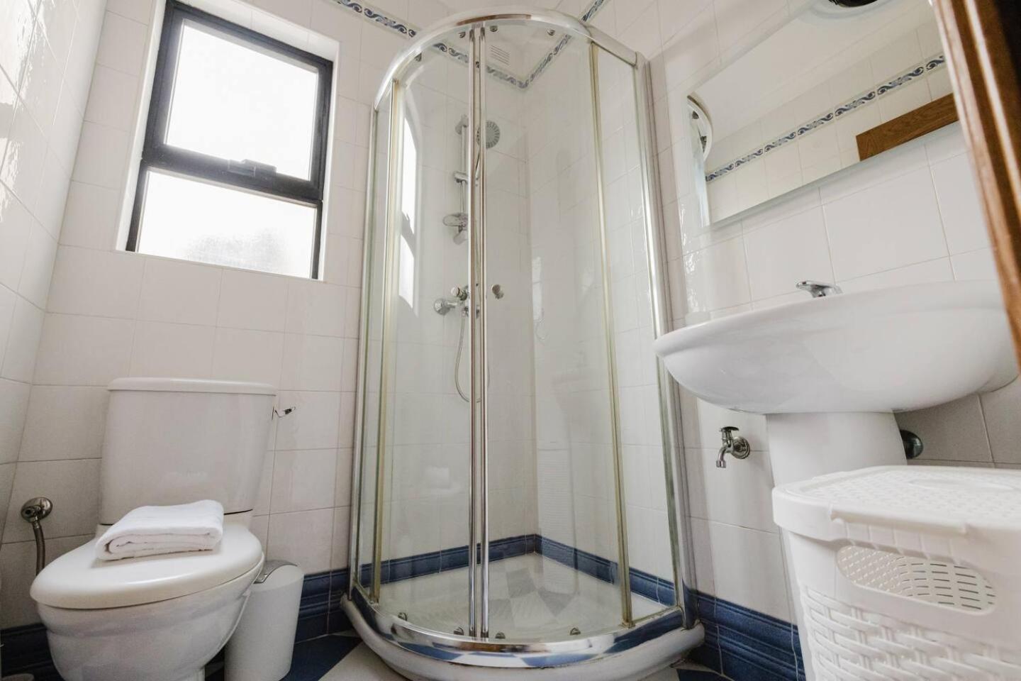 Ghadira Bay 3BED right next to beach! by Homely