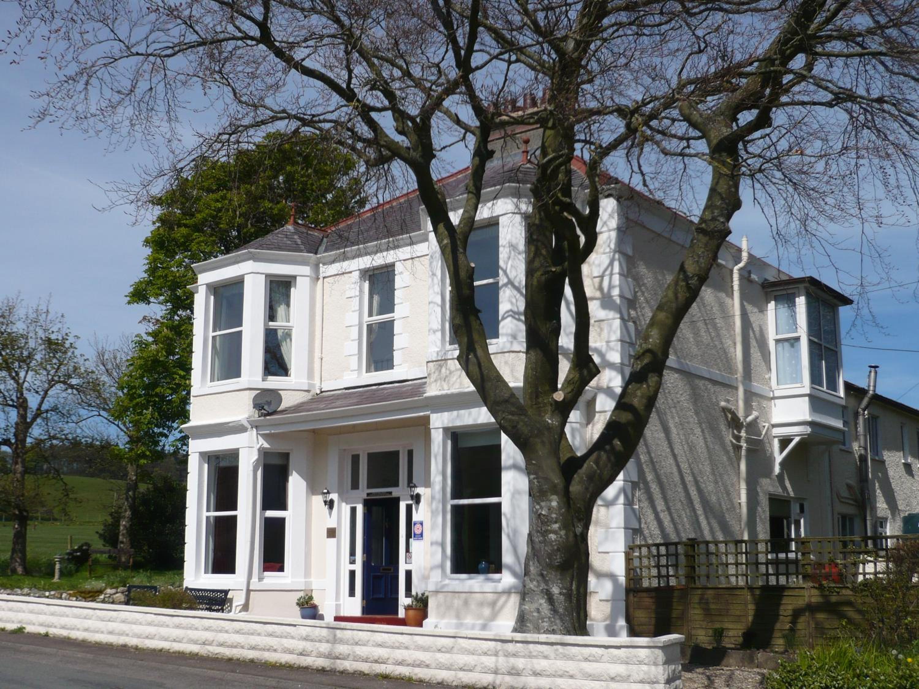 Link House