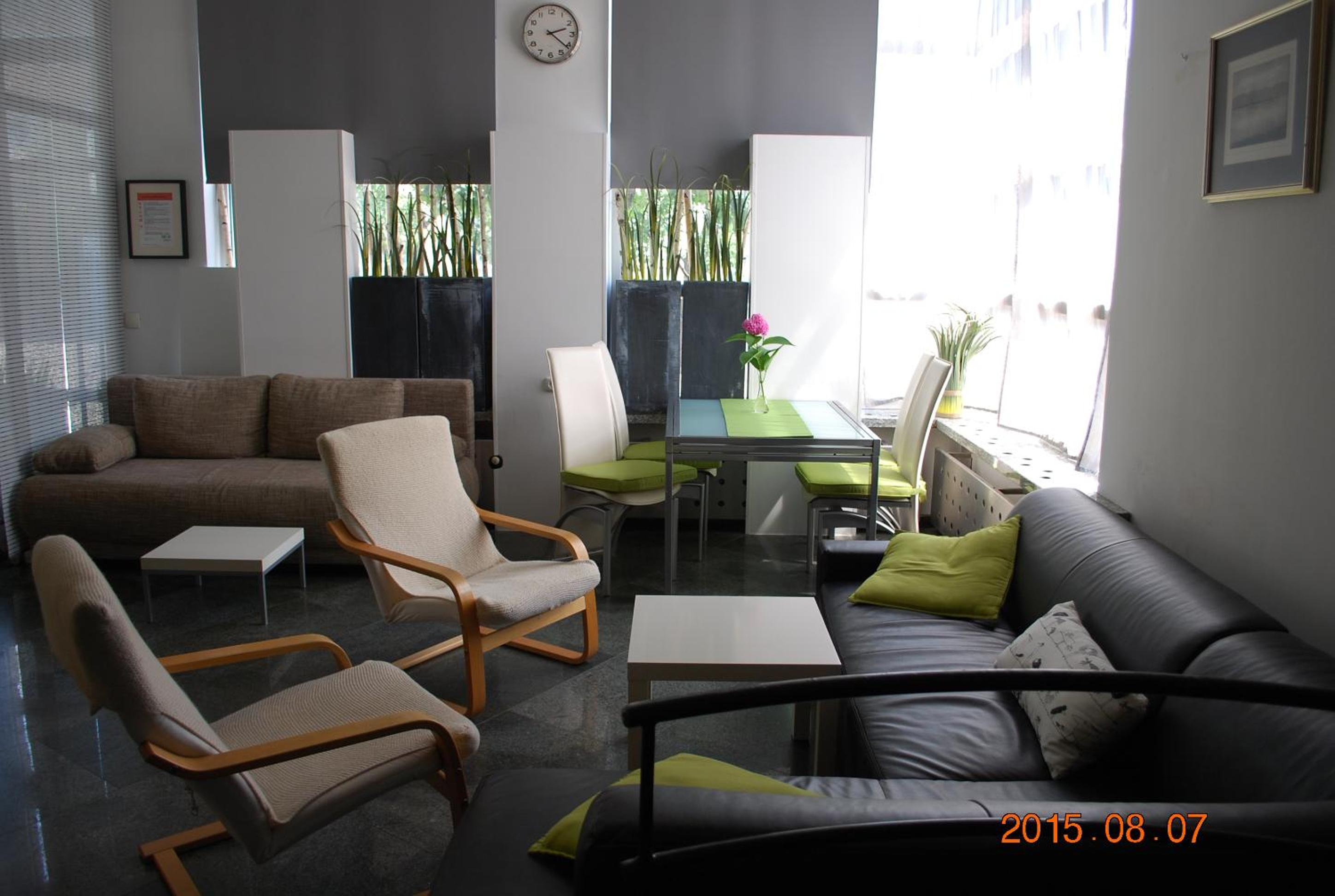 Apartment Center 25 view 4
