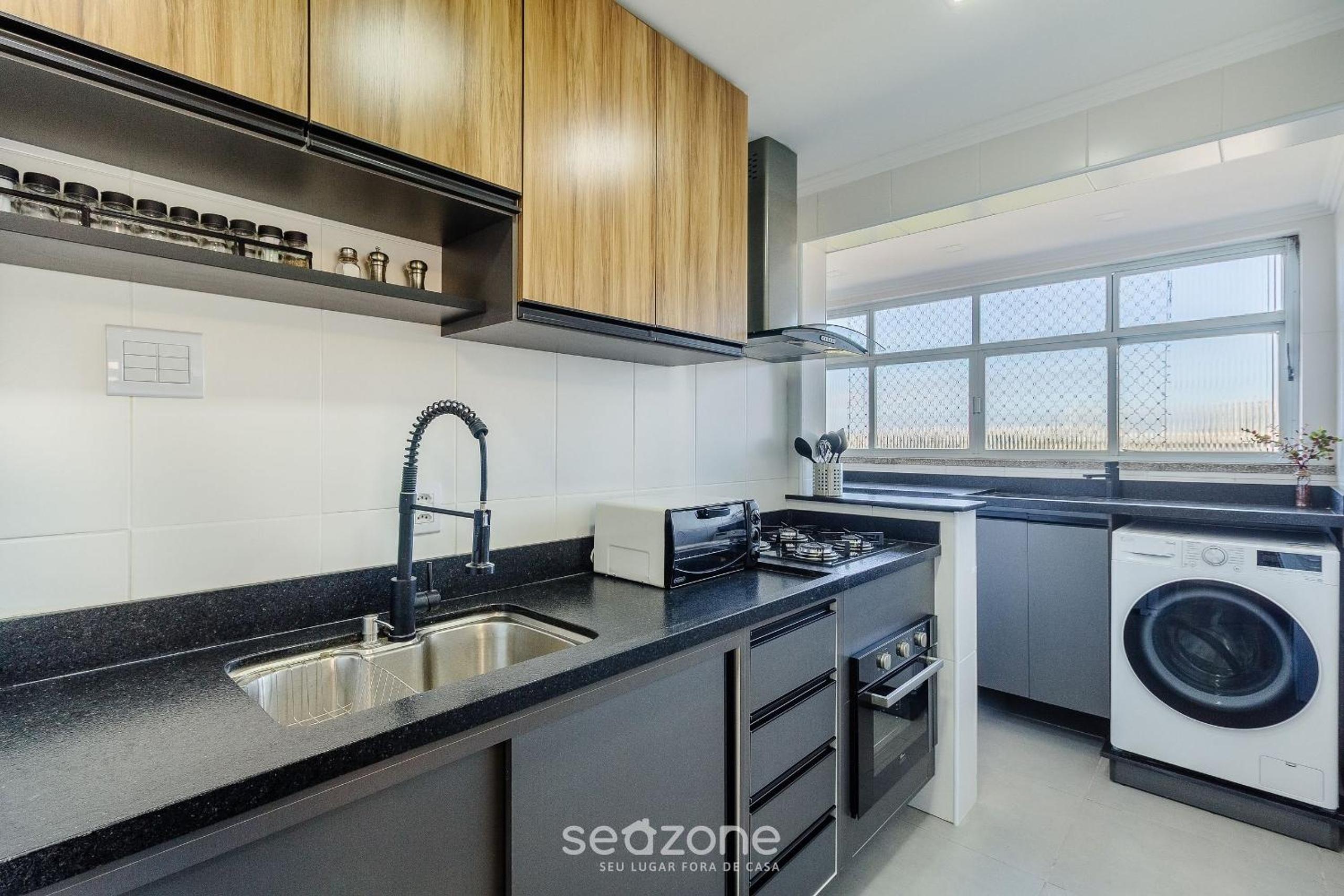 Complete stay just minutes from parks and restaurants - PMN