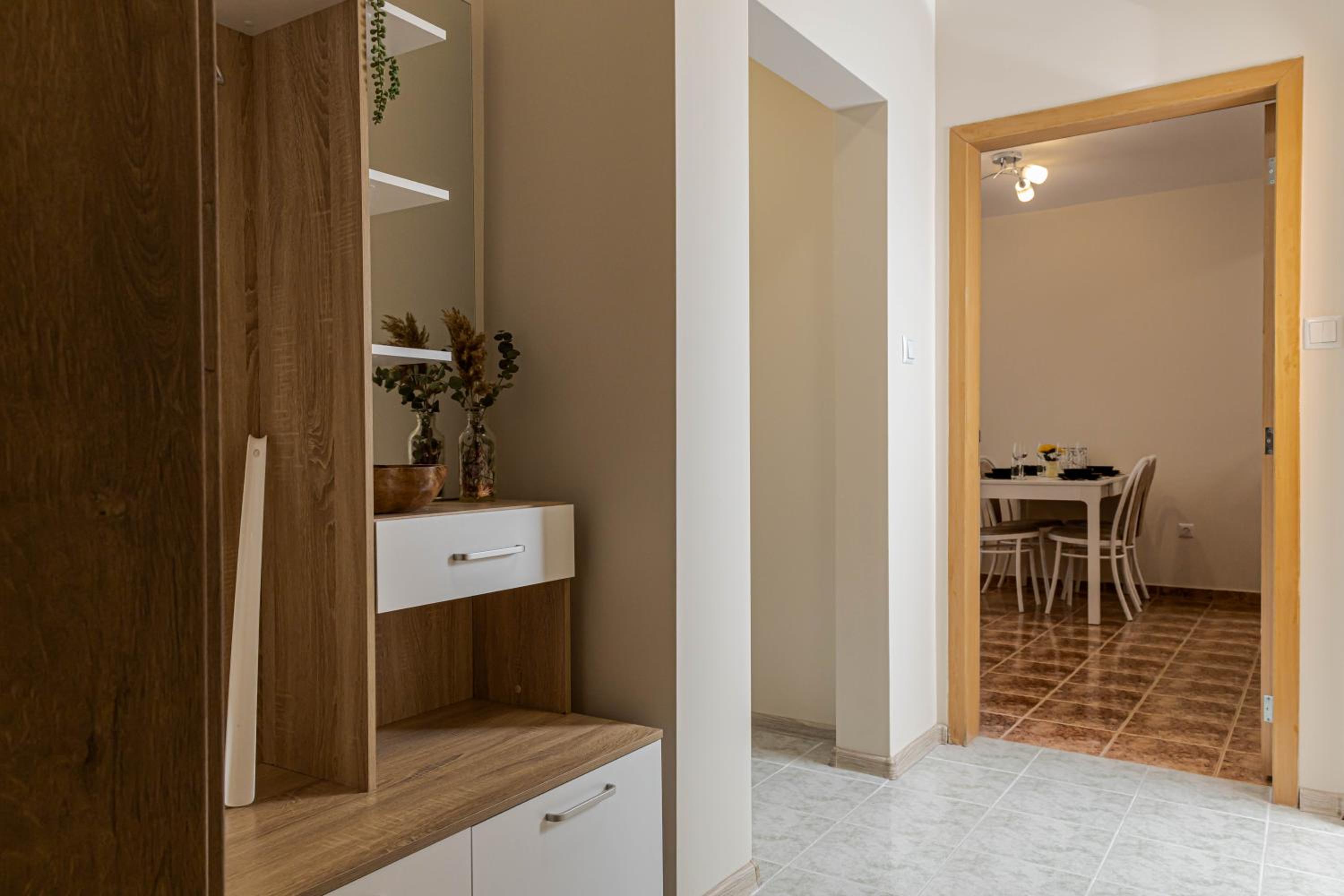 1BR Nomad-friendly Apartment 15mins walk to city centre with designated Workspace