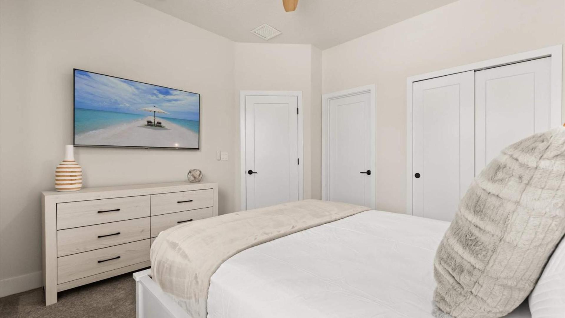 Upstay-Luxury 3BR Home w Private Pool & Games Room