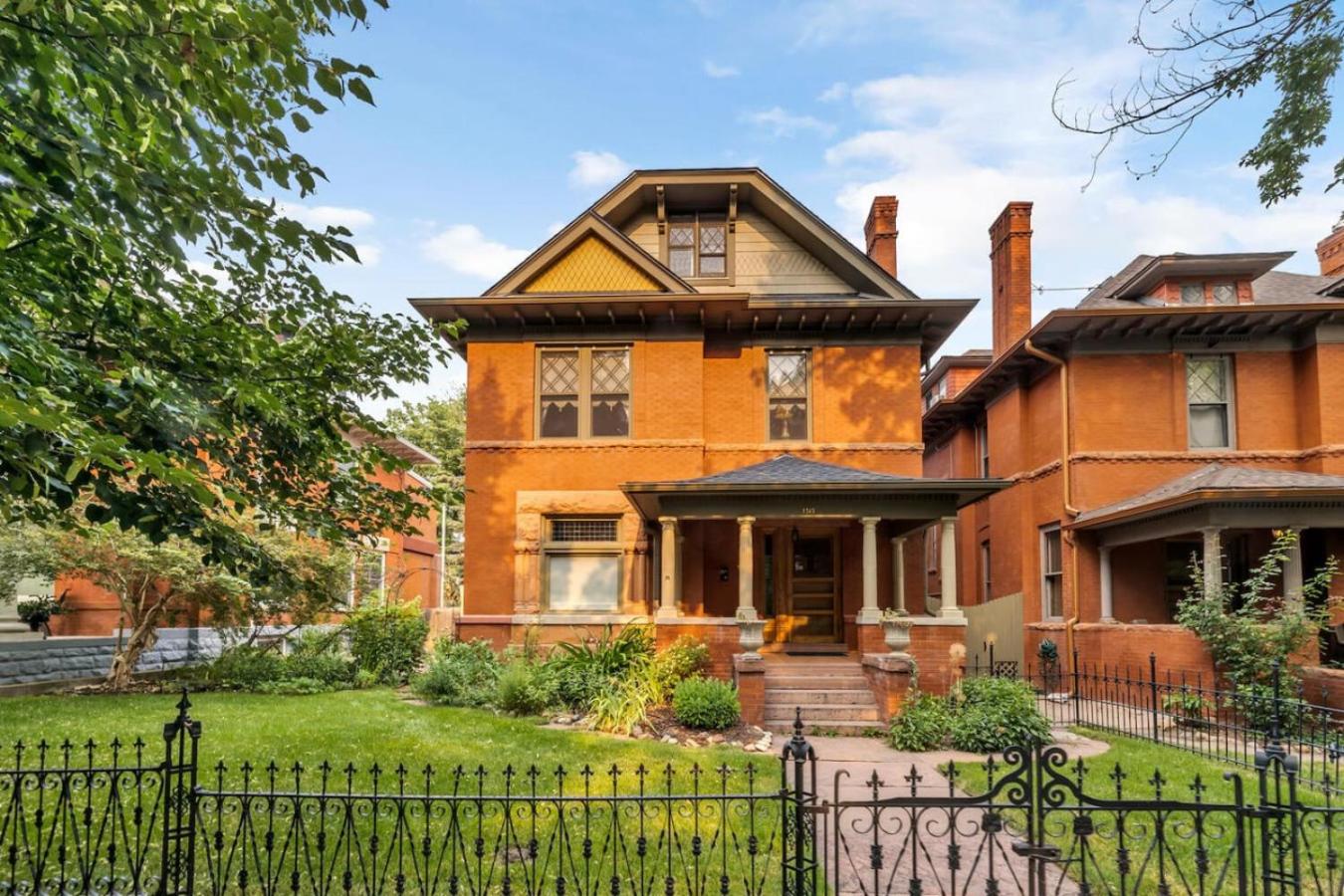 Historic Cap Hill Gem Prime Location Walkable