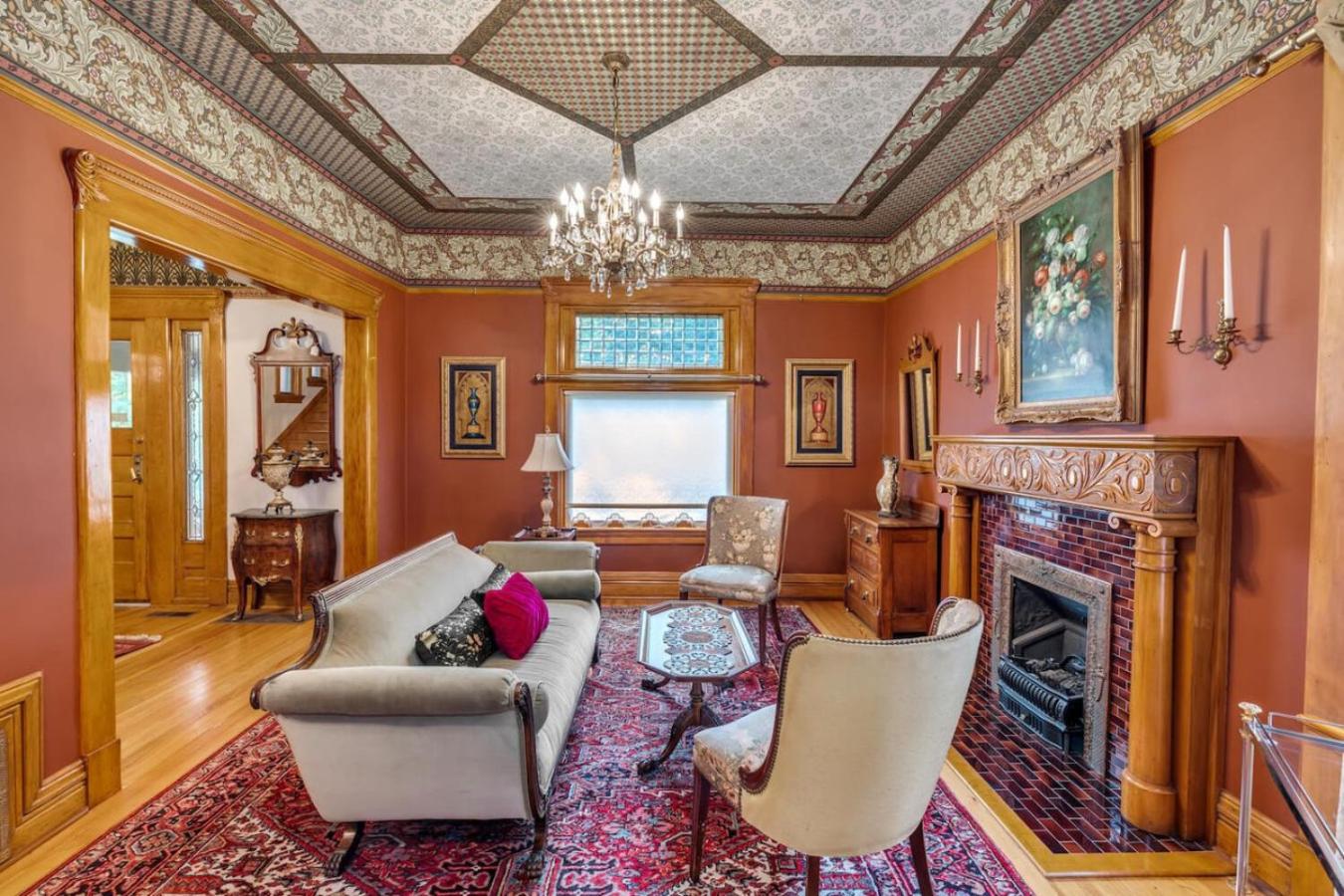 Historic Cap Hill Gem Prime Location Walkable