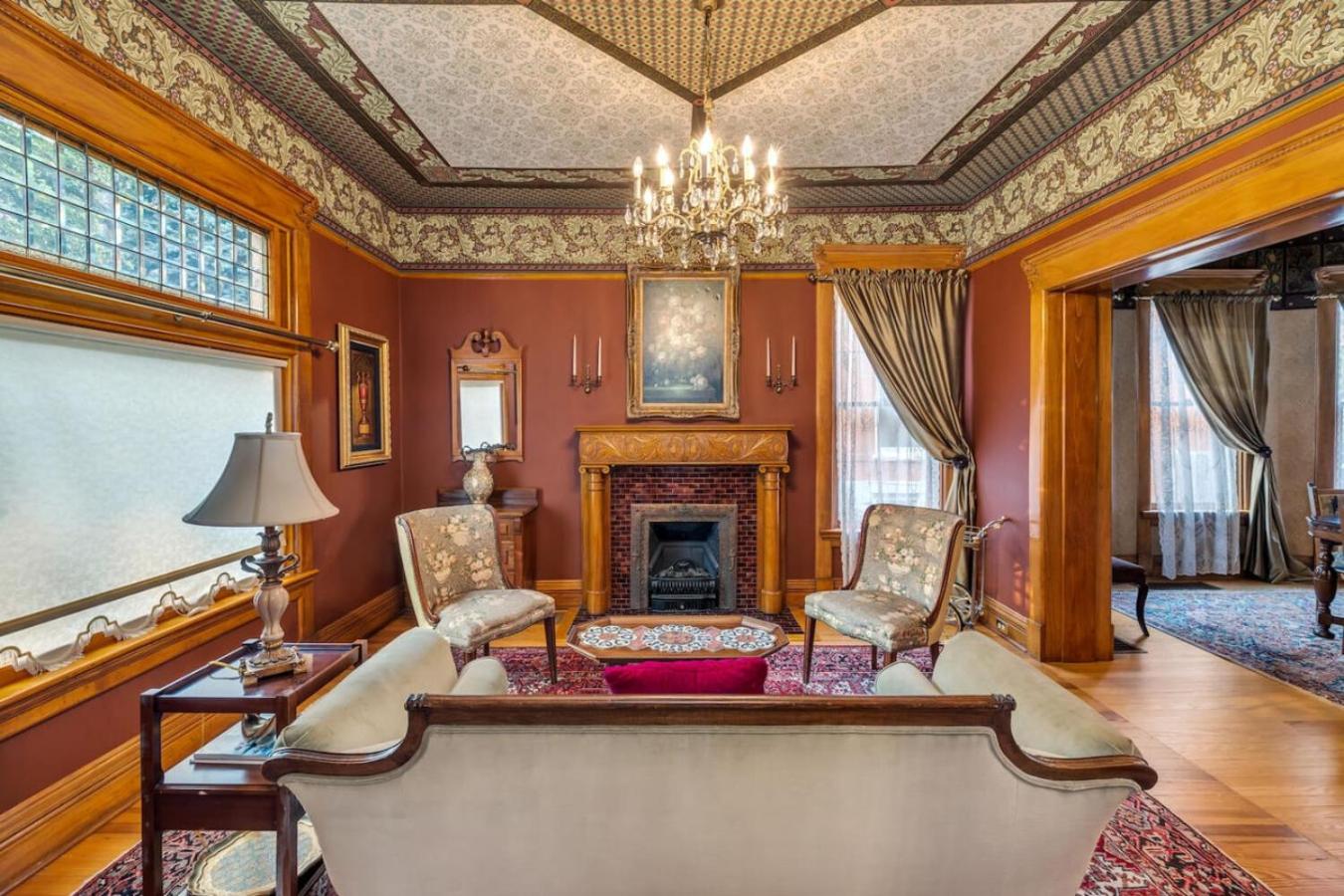 Historic Cap Hill Gem Prime Location Walkable