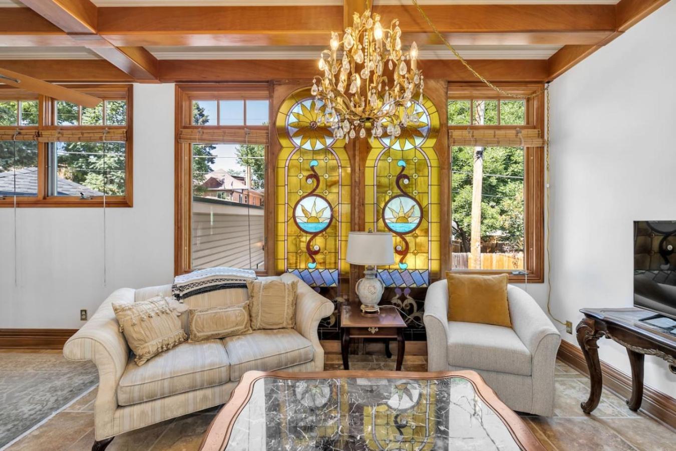 Historic Cap Hill Gem Prime Location Walkable