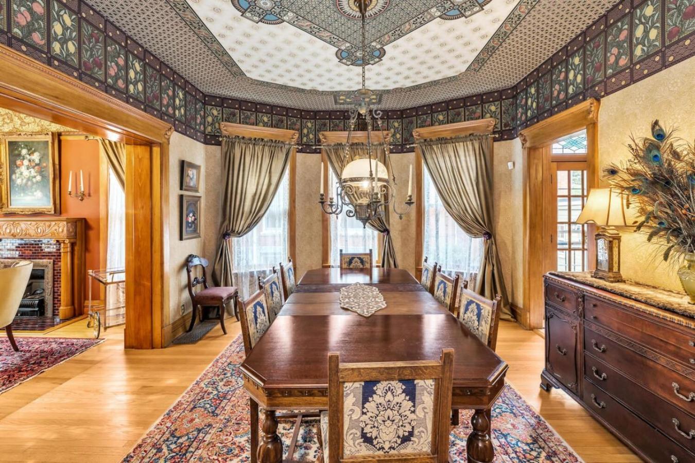 Historic Cap Hill Gem Prime Location Walkable