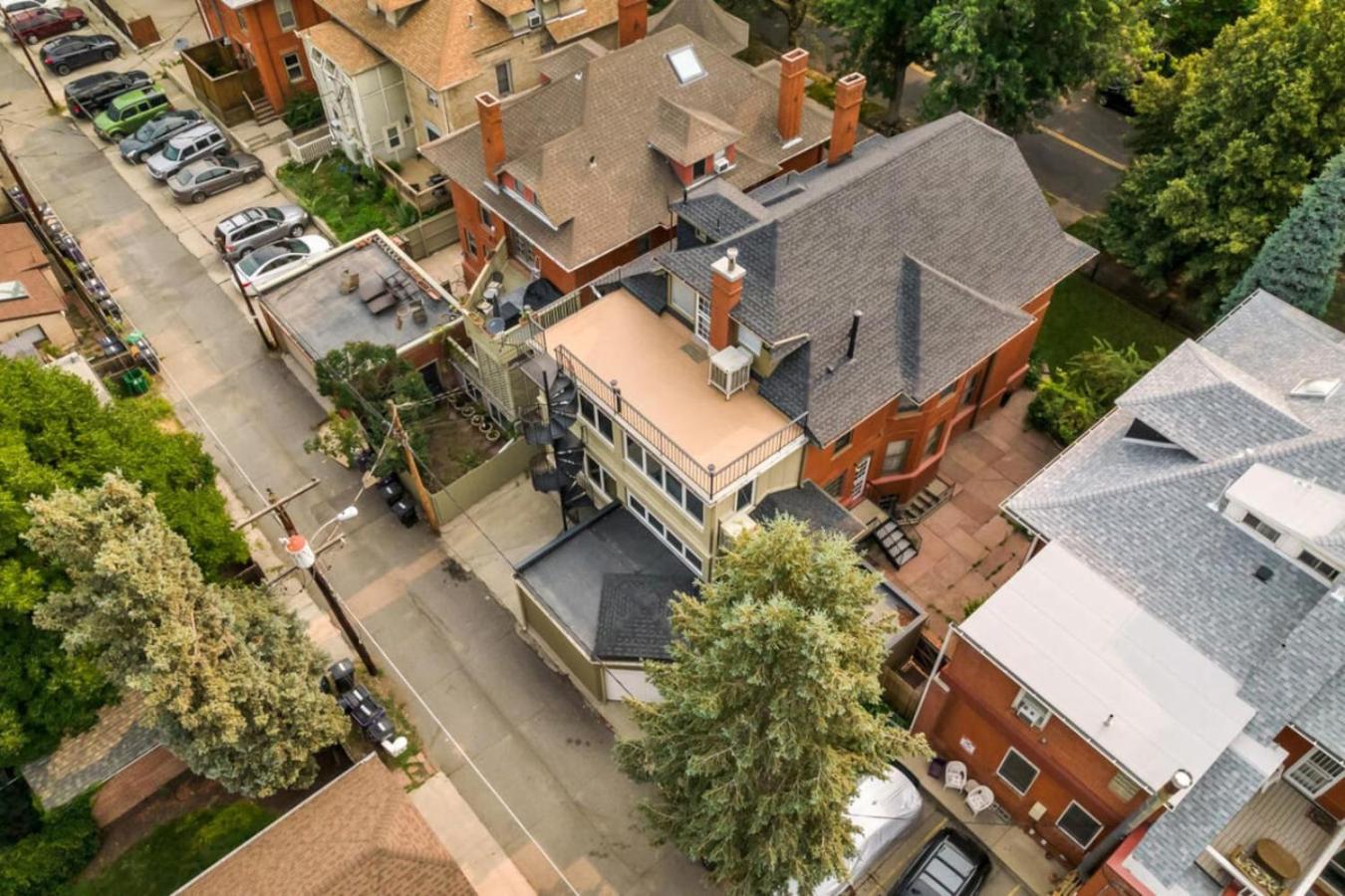 Historic Cap Hill Gem Prime Location Walkable