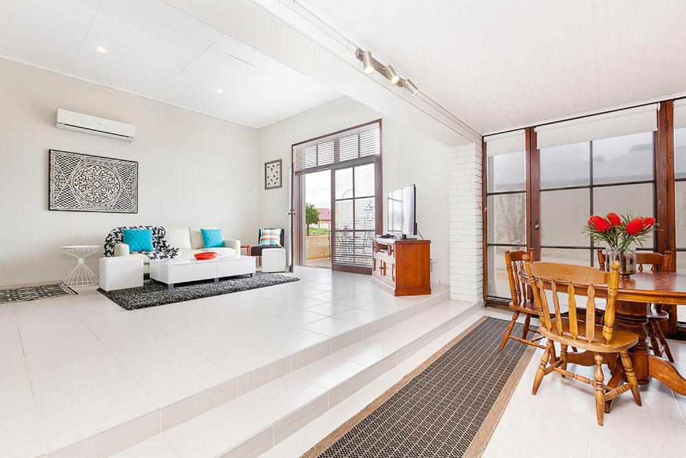 Fairway Manor Accommodation