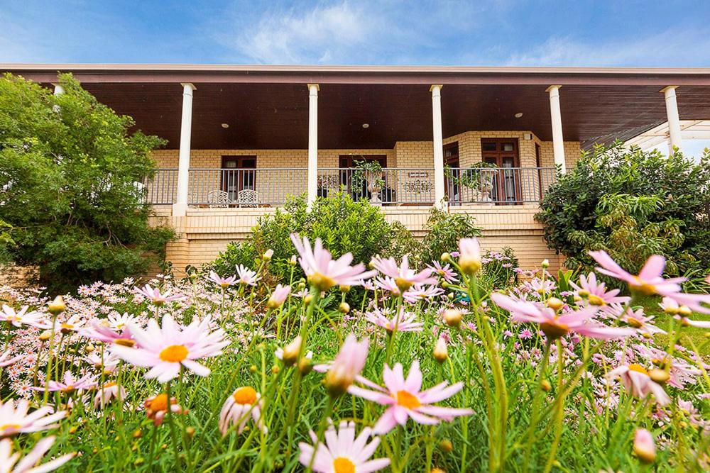 Fairway Manor Accommodation