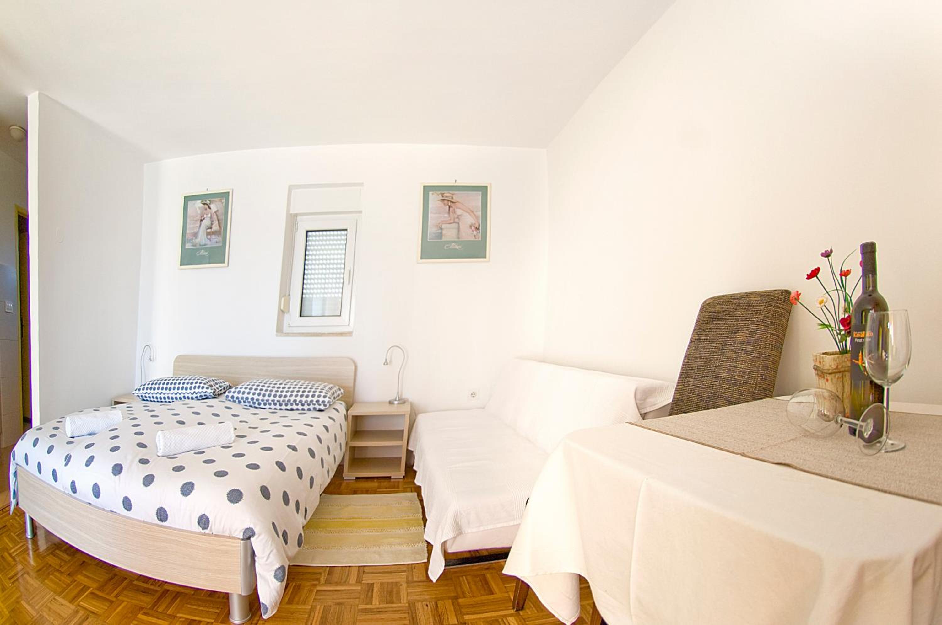 Apartments Tomato 1 view 4