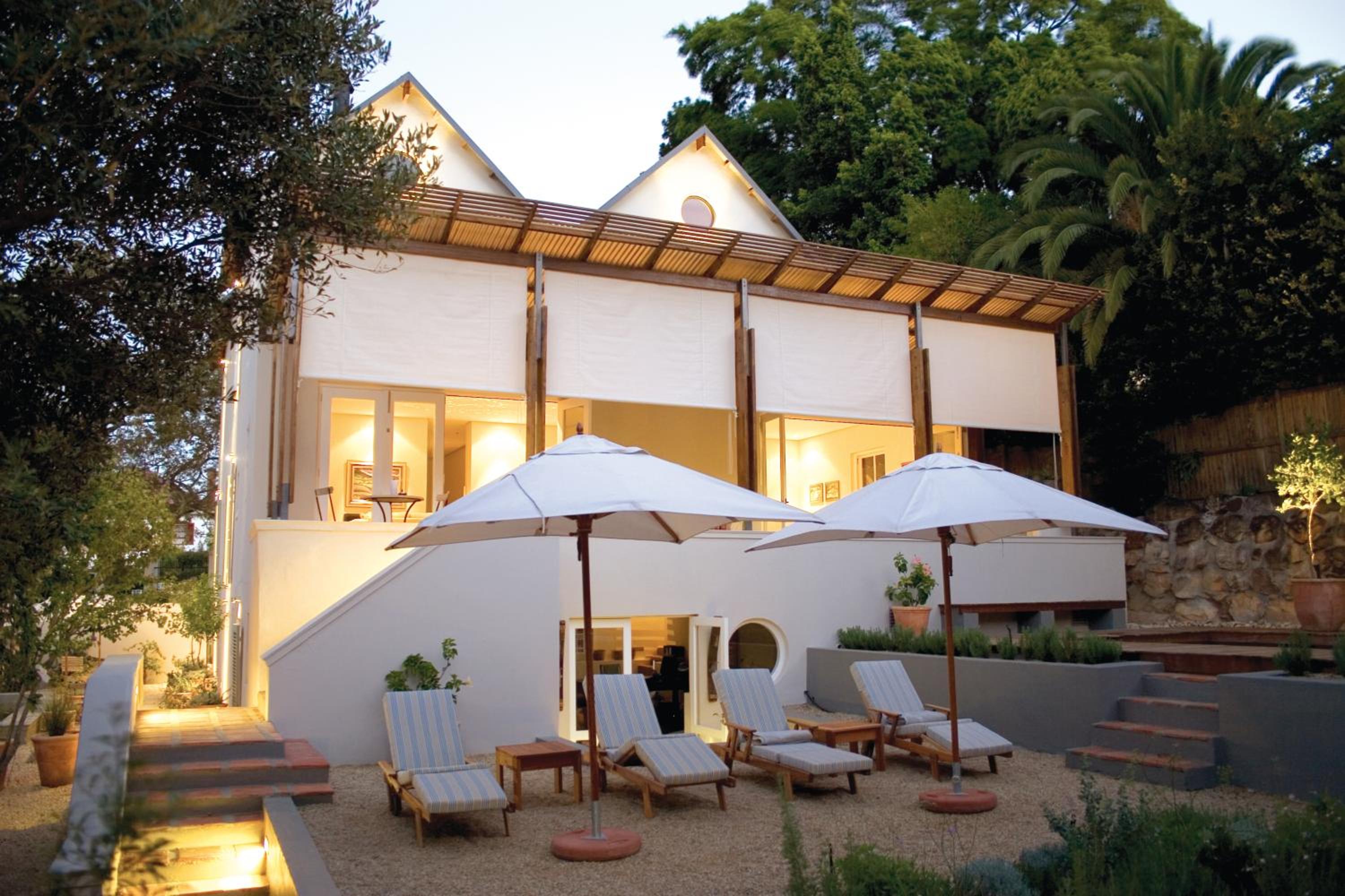 Four Rosmead Boutique Guesthouse view 2