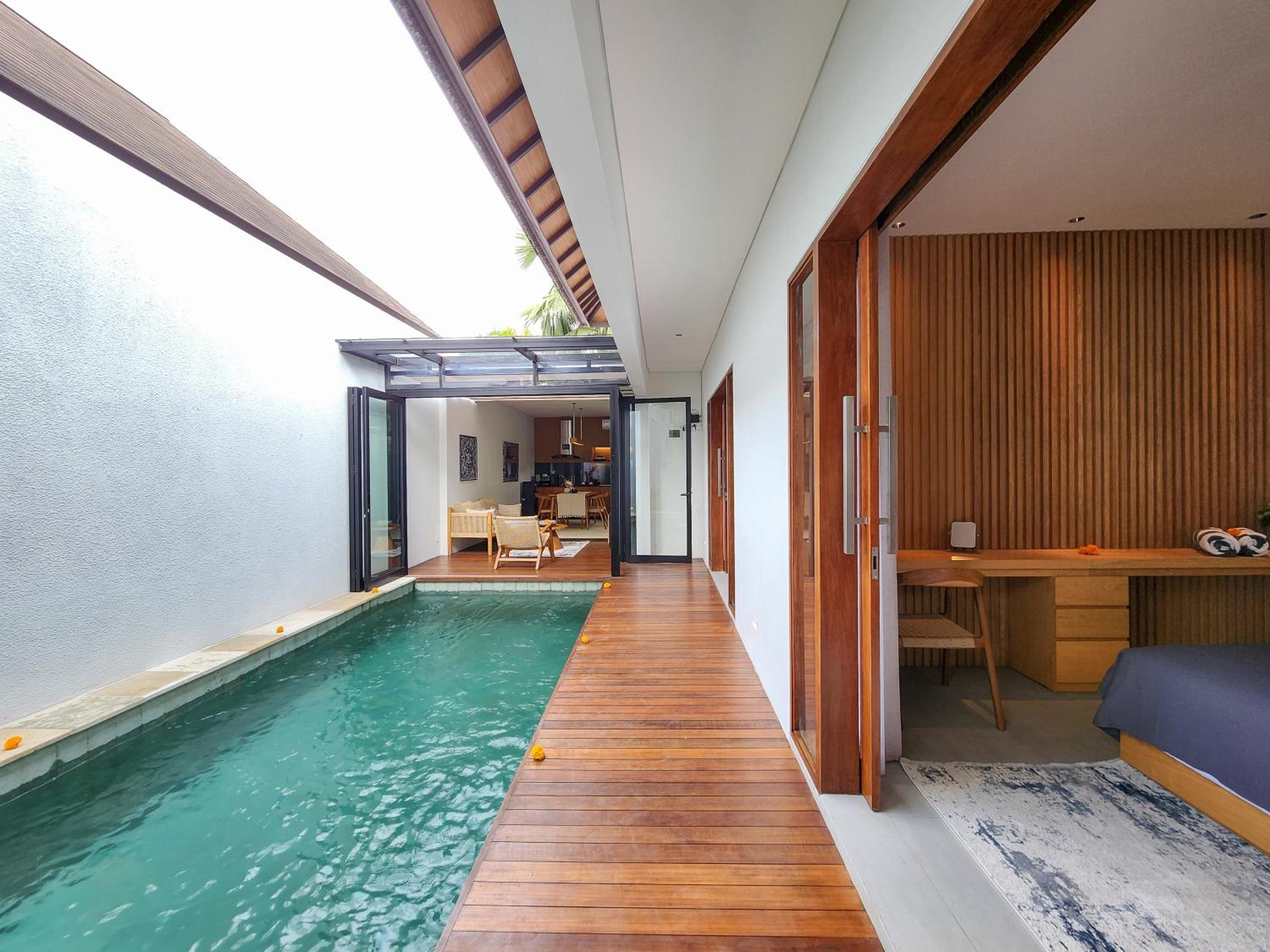 Silk Umalas by Nagisa Bali