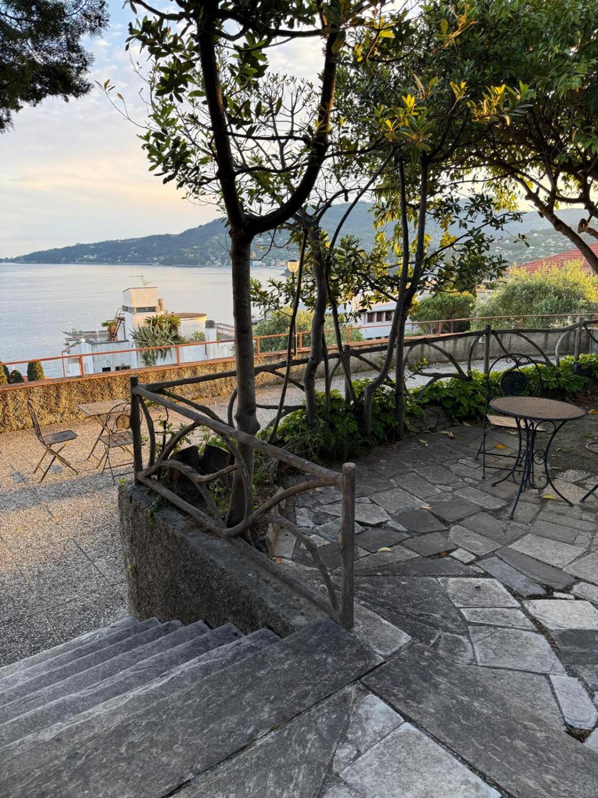 WELCOME RIVIERA Nautilus 11- vista mare-posto macchina individuale-ONLY ONE CAR-piscina condominiale estiva-attrezzatissimo