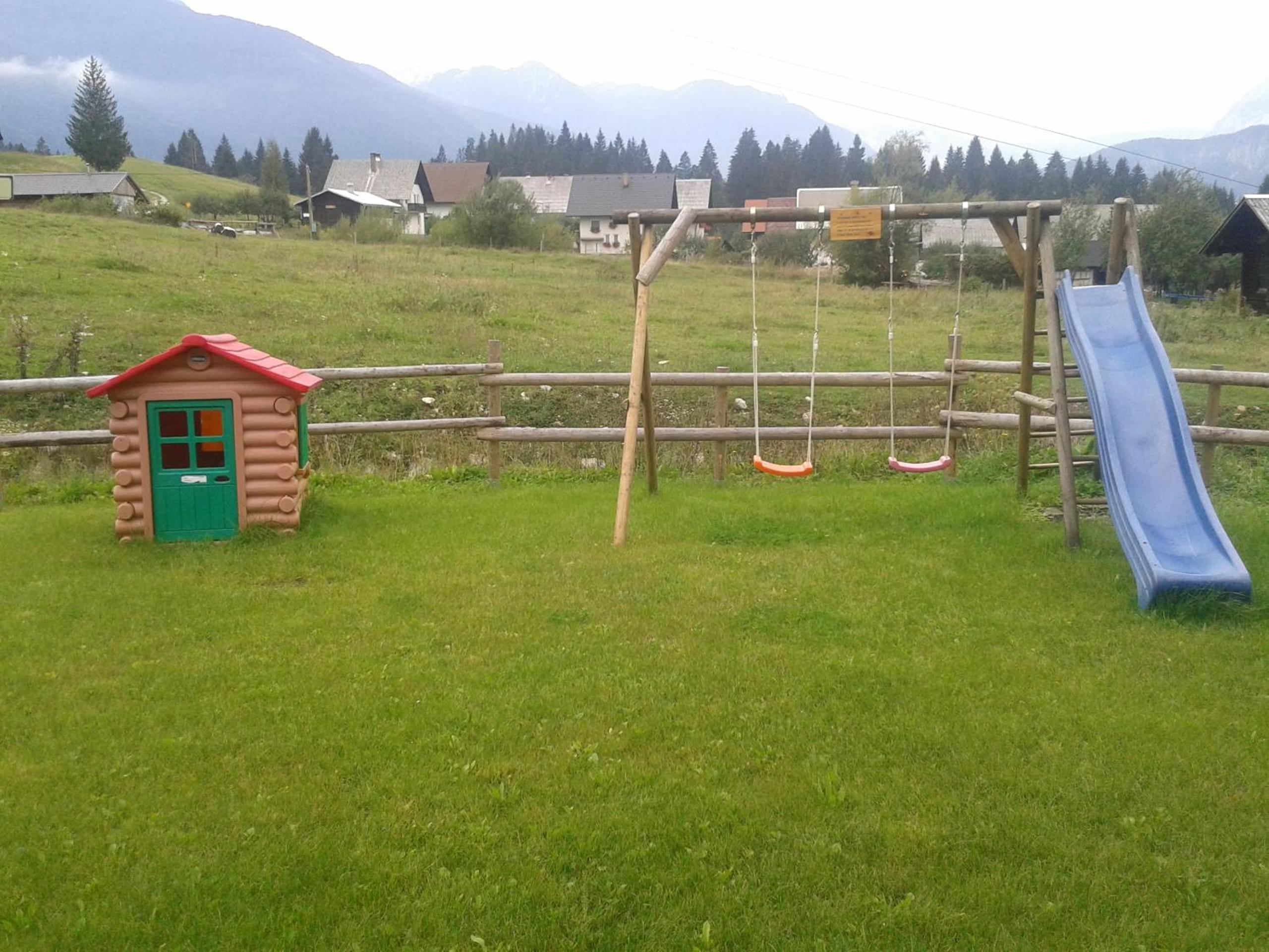 Photo 11