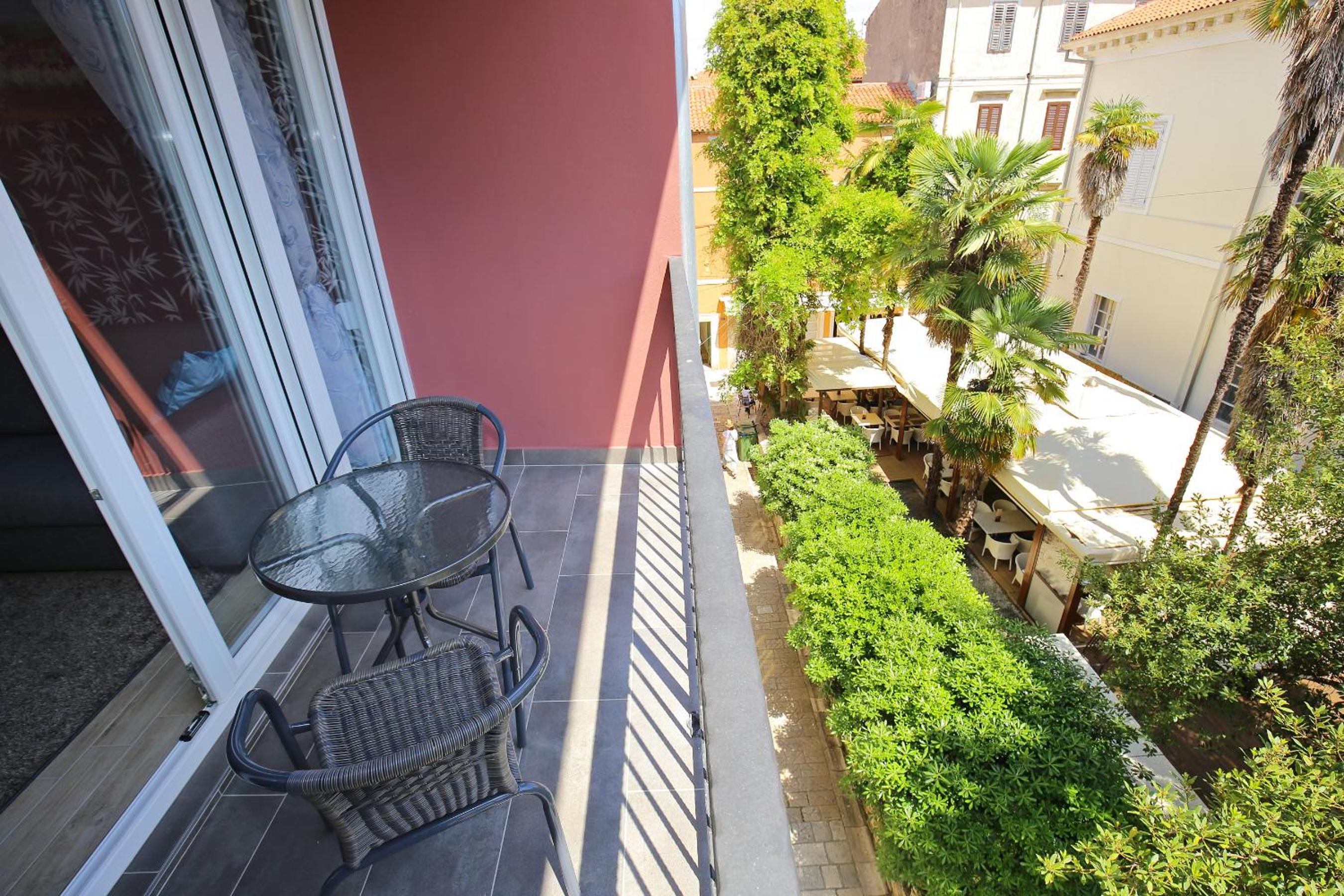 Green Corner view 5