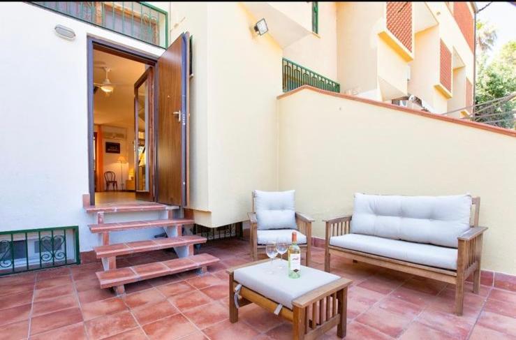 Alguereta House