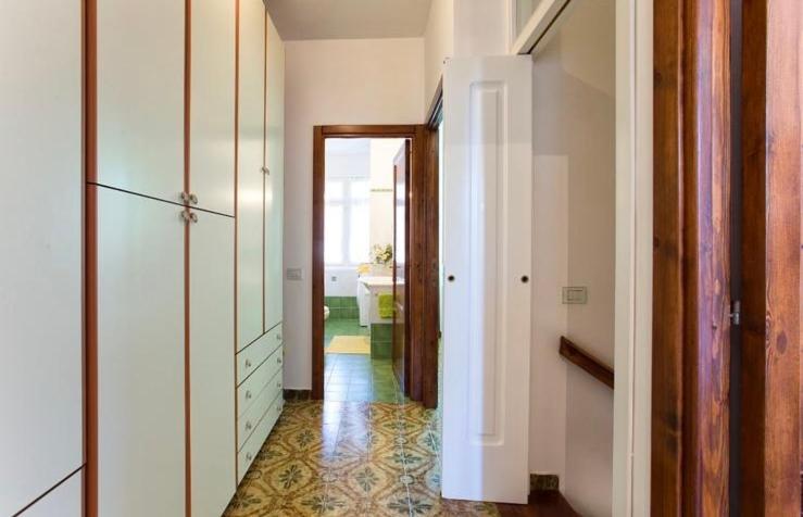 Alguereta House